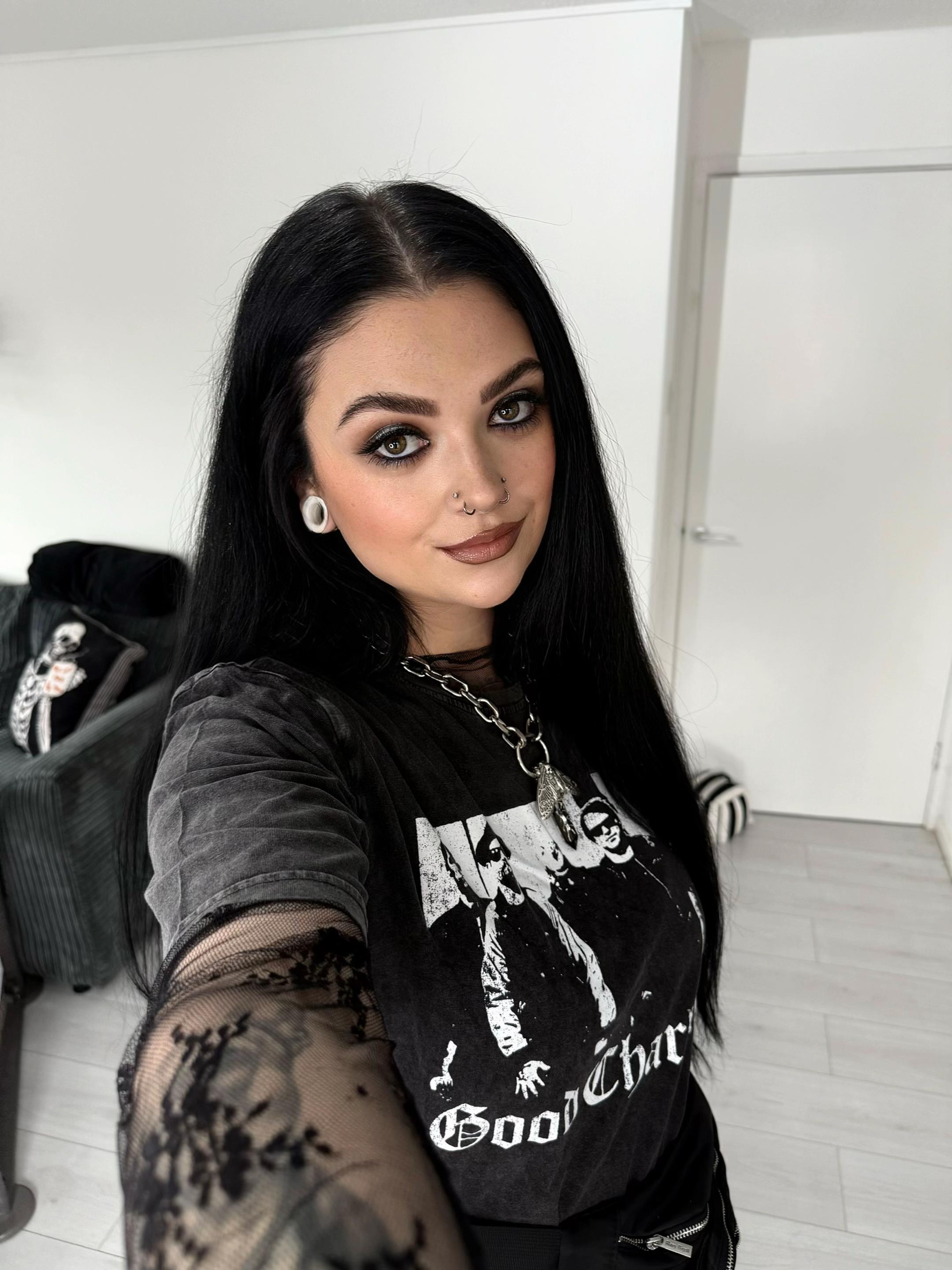 @Shan🦇