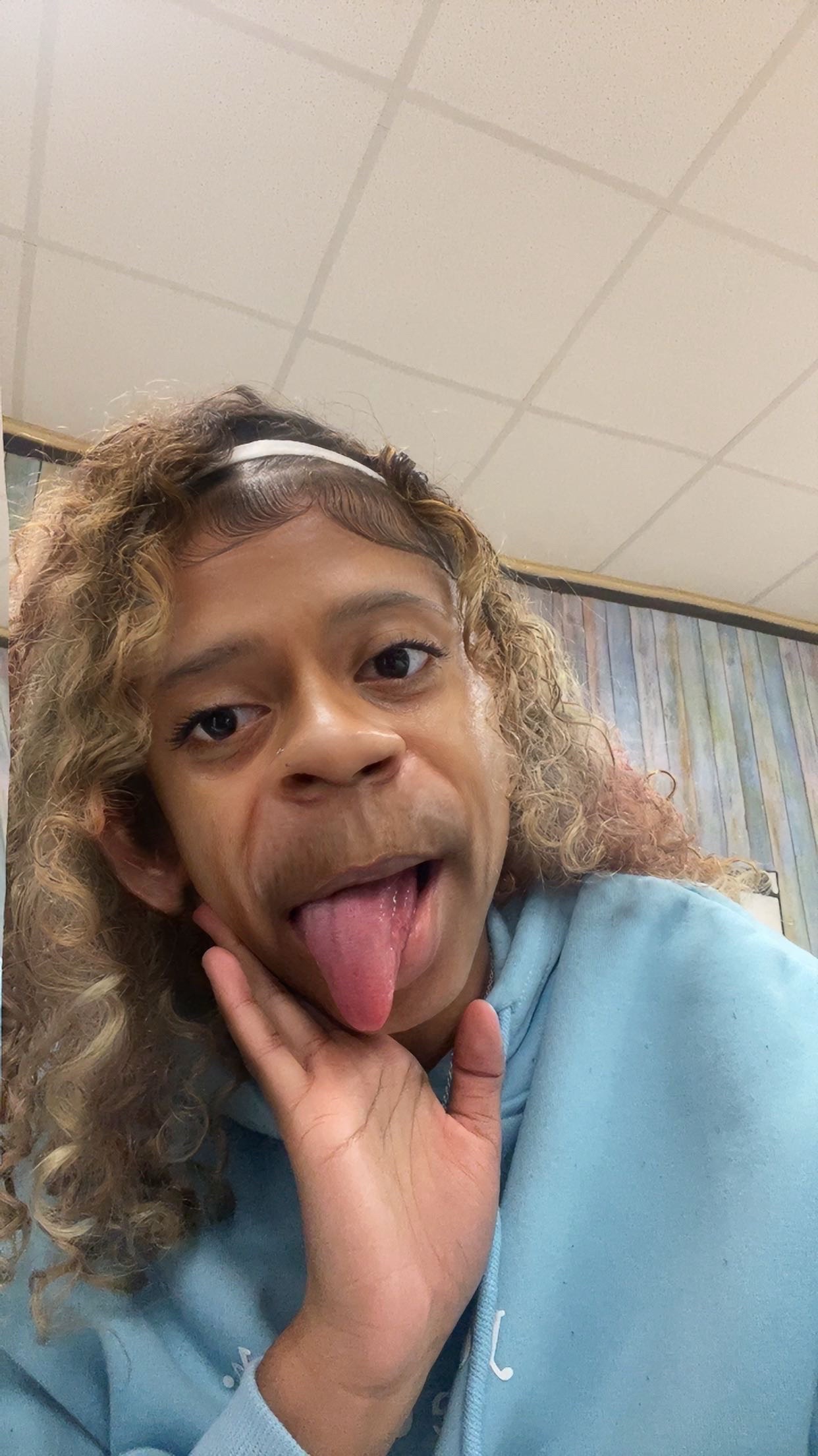 @โ