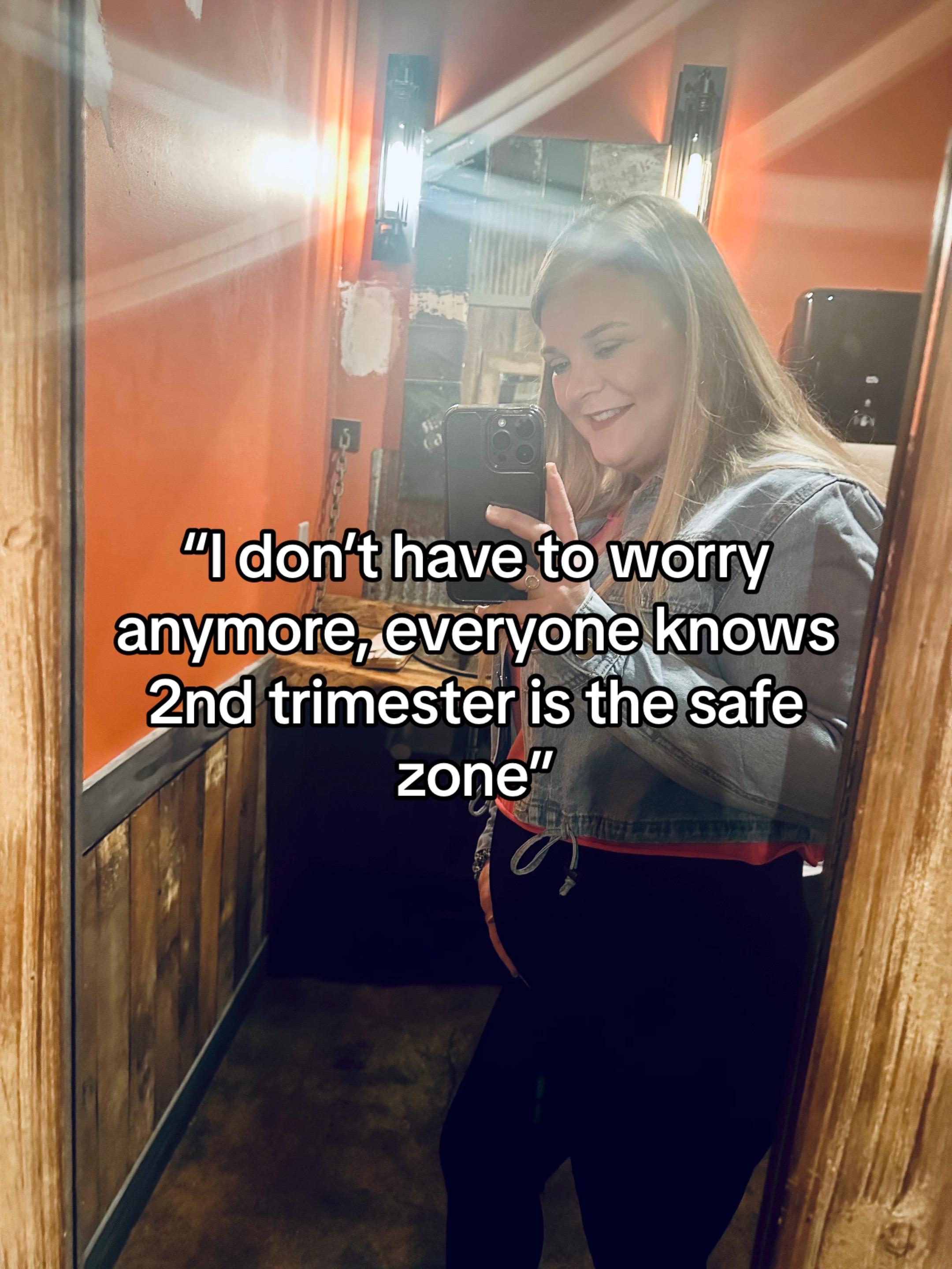 @Holly B 🫶🏻 🧡 🌸 ✌🏻