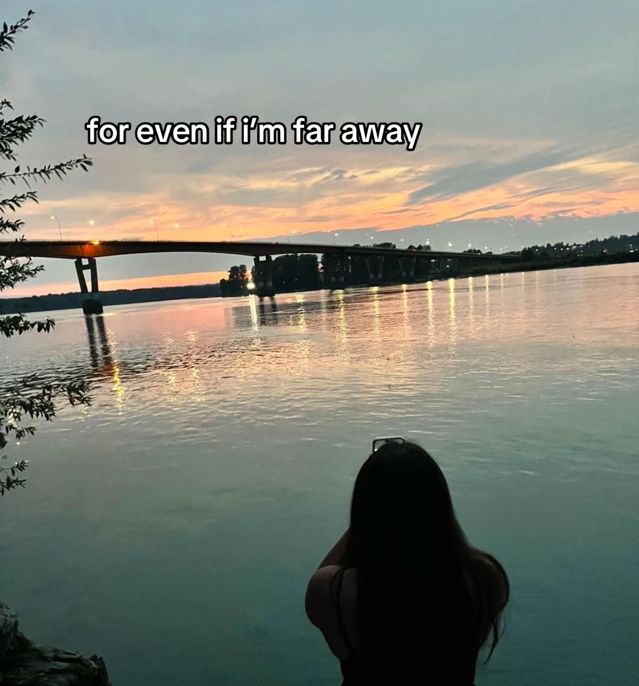 @🌺𝓜𝓸𝓷𝓪🌺