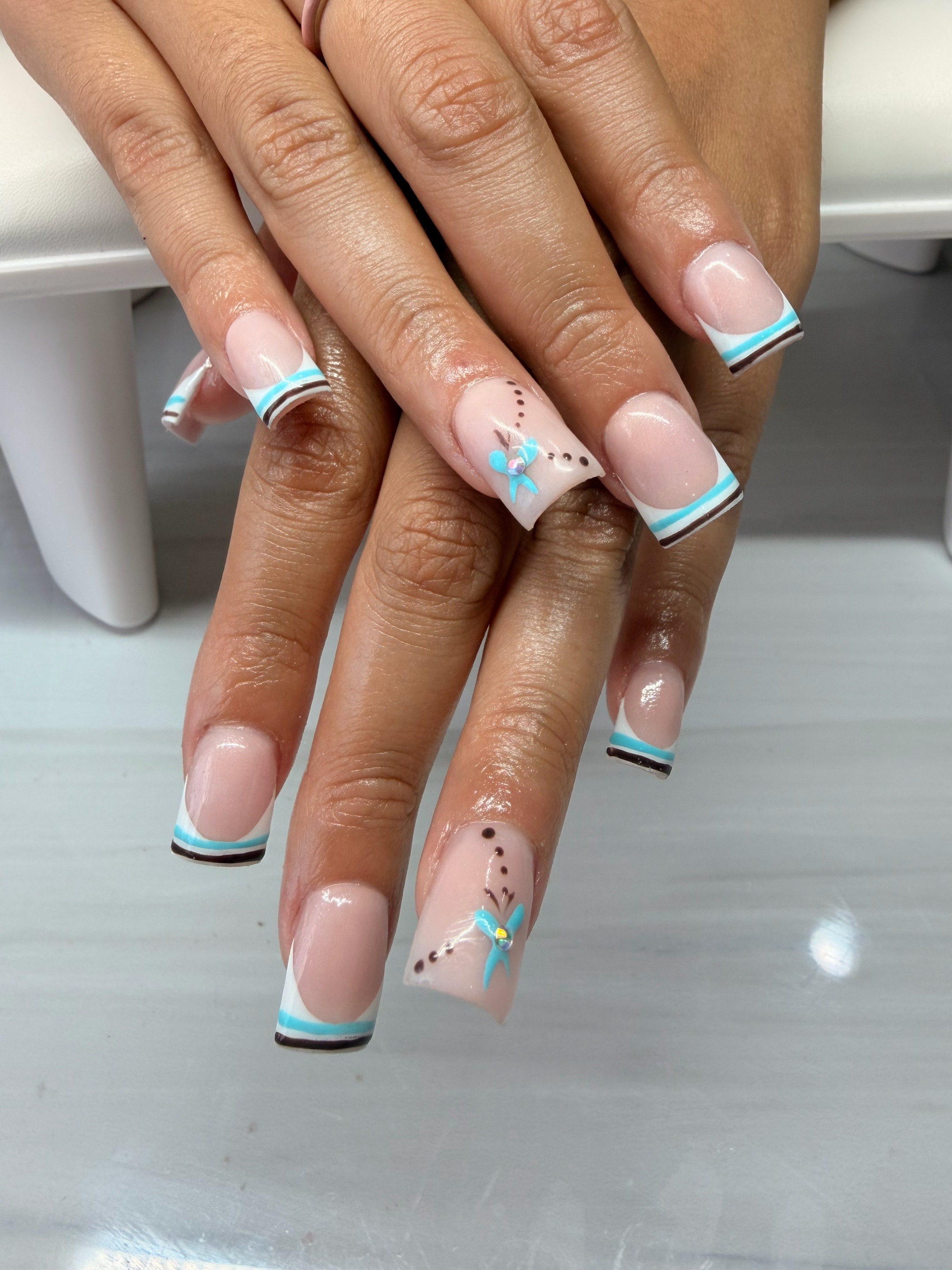 @Adriana’s nails