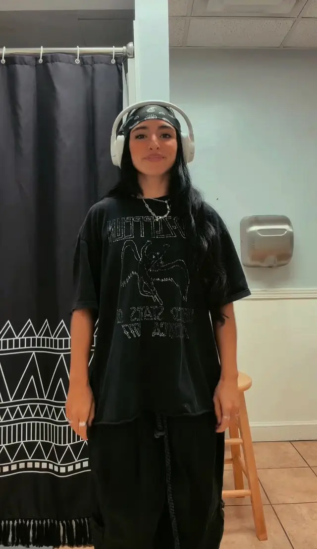 @LyssaLeedleLee