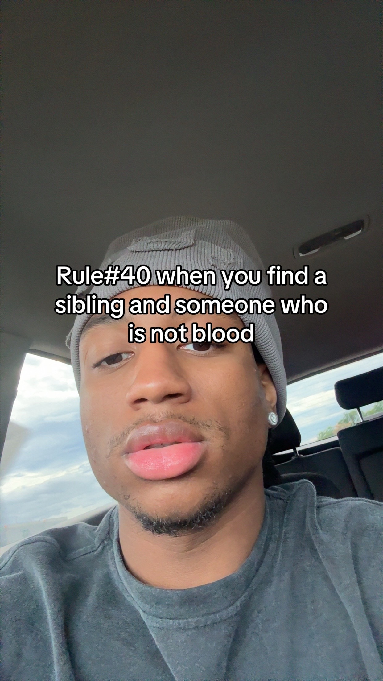@ꨄ.
