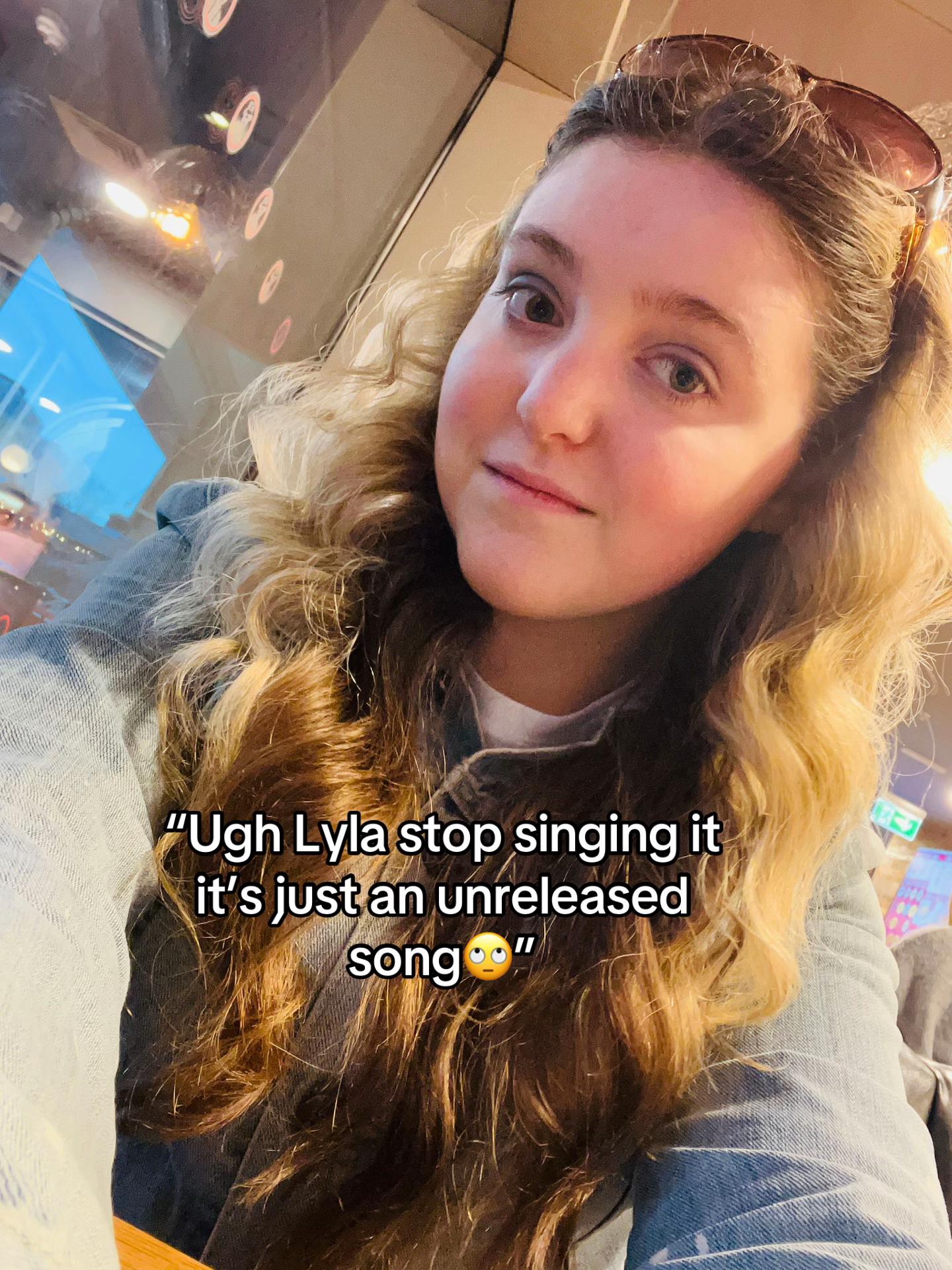 @Lyla (Hook&rsquo;s version 🪝❤️✨)