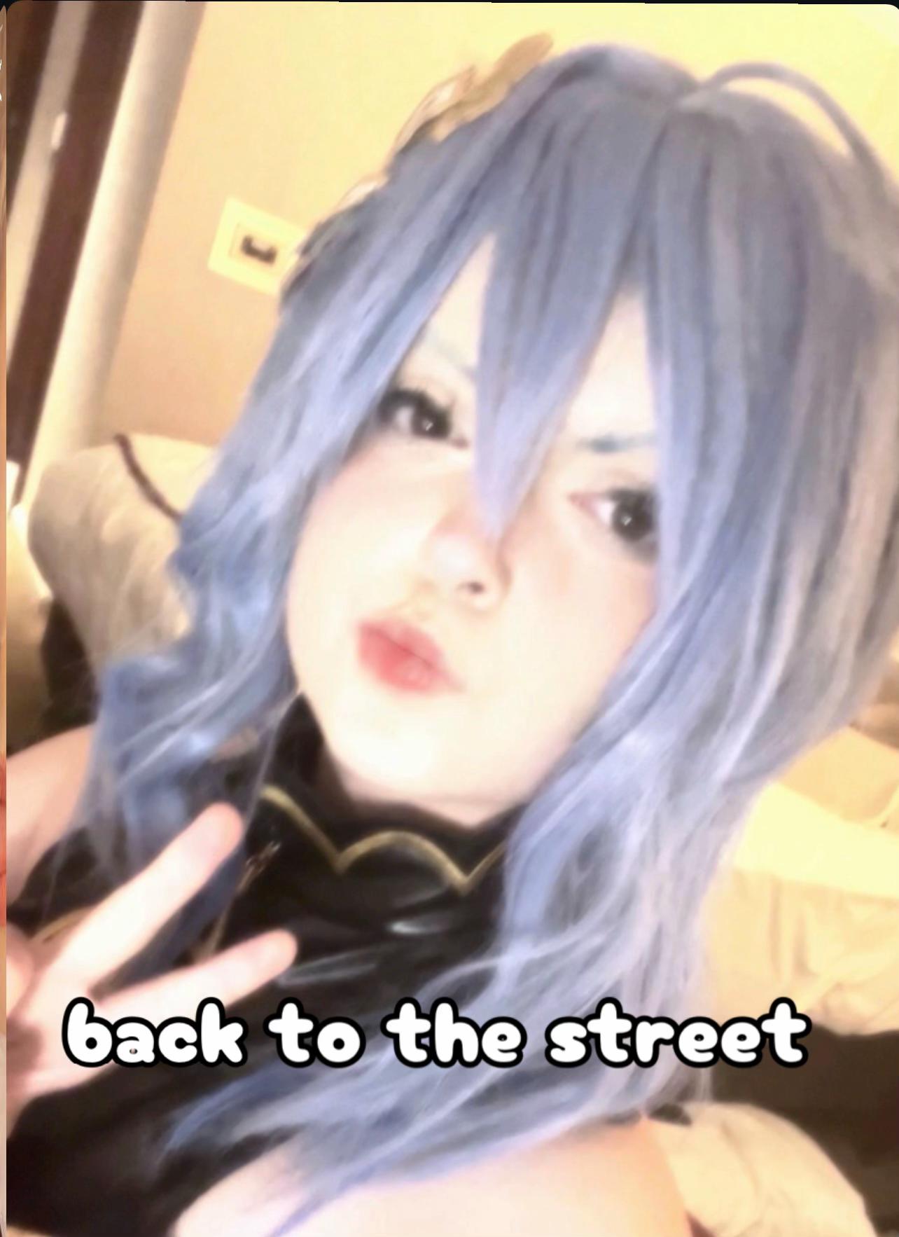 @eli :3 || megacon december ๐