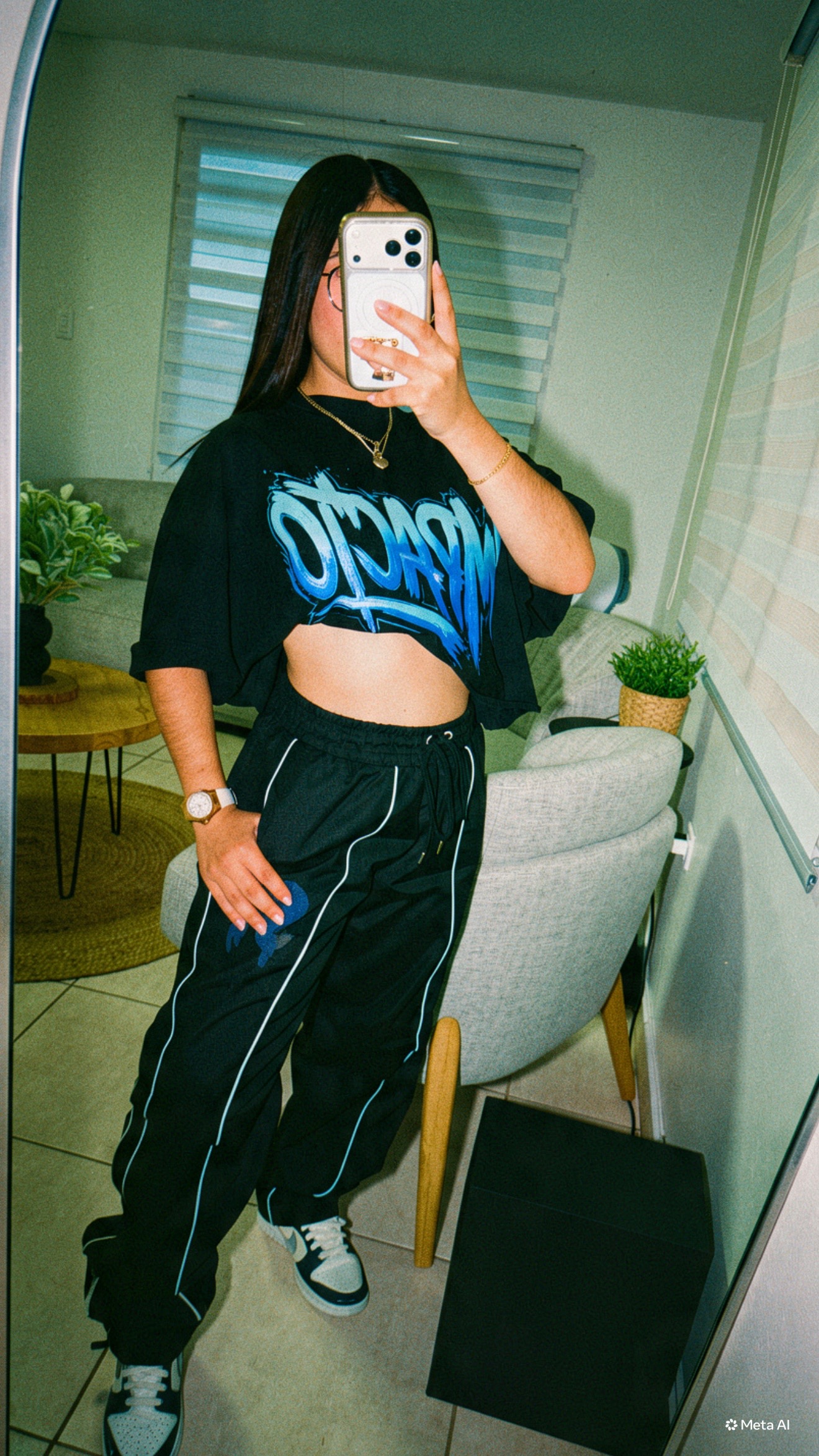 @Joselyn_