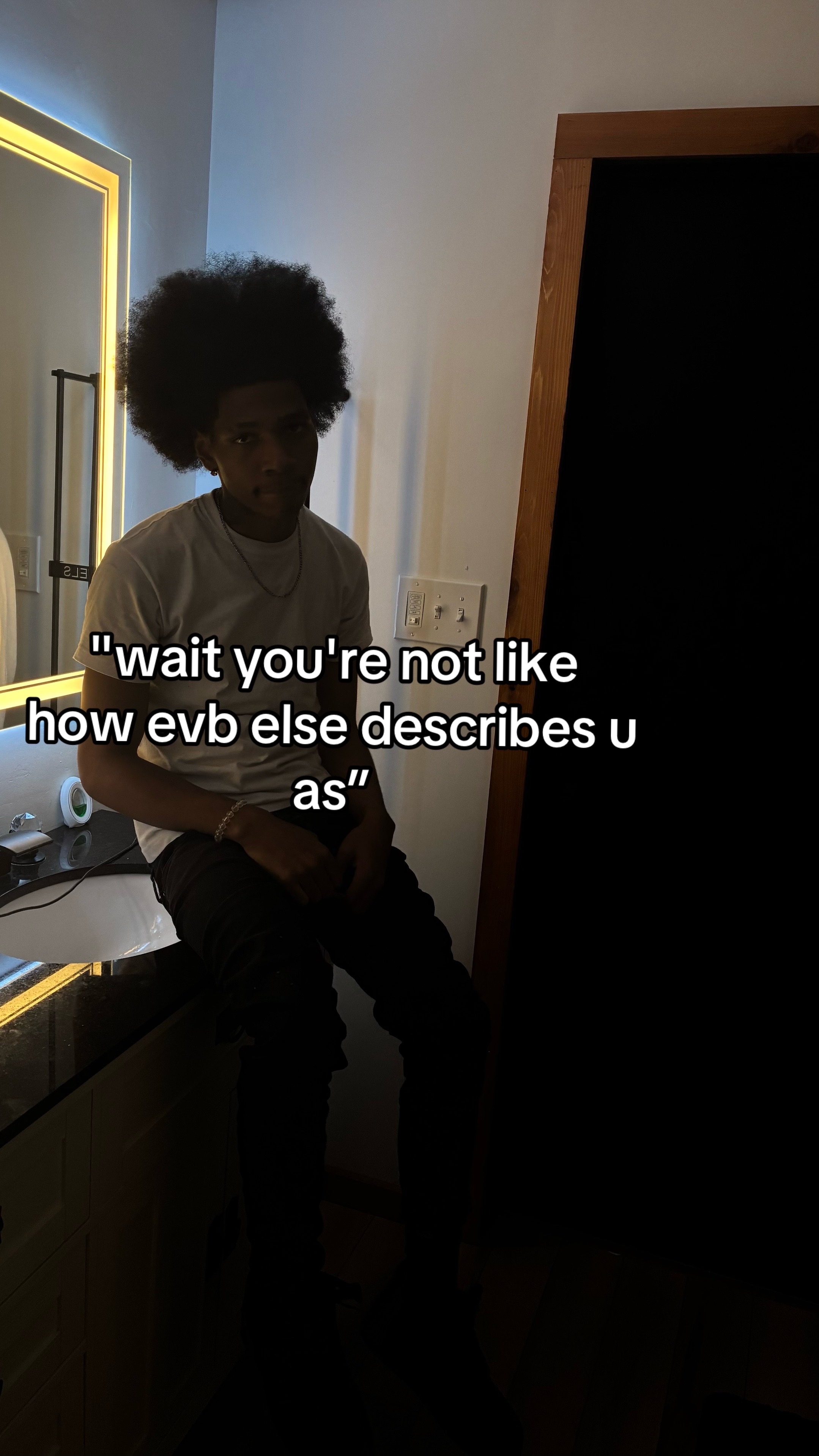 @⃟