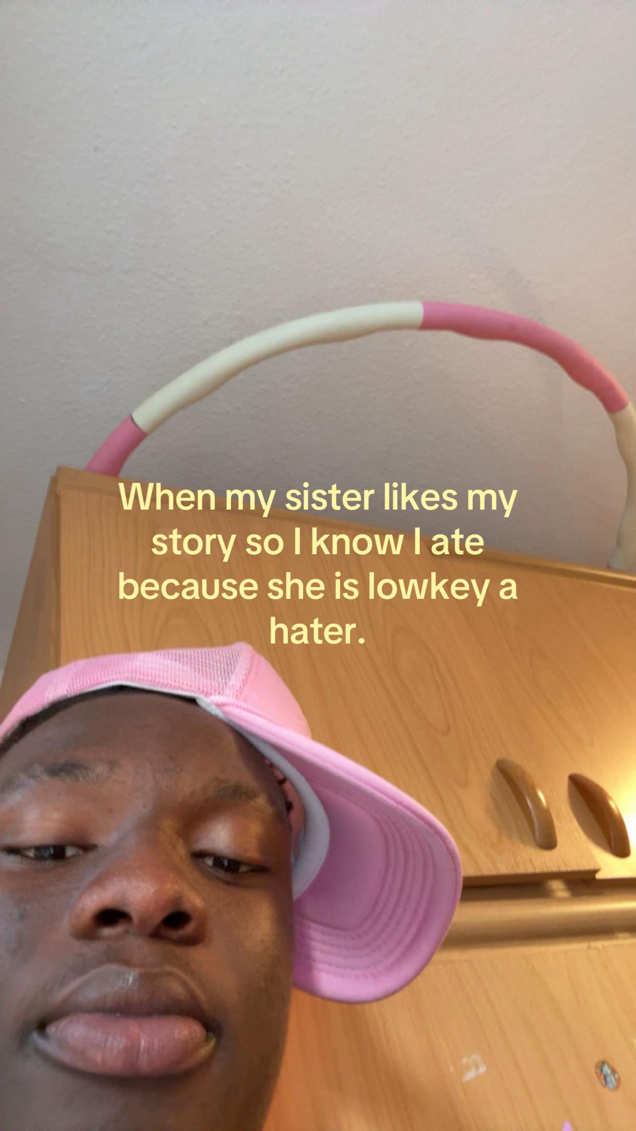 @⃟