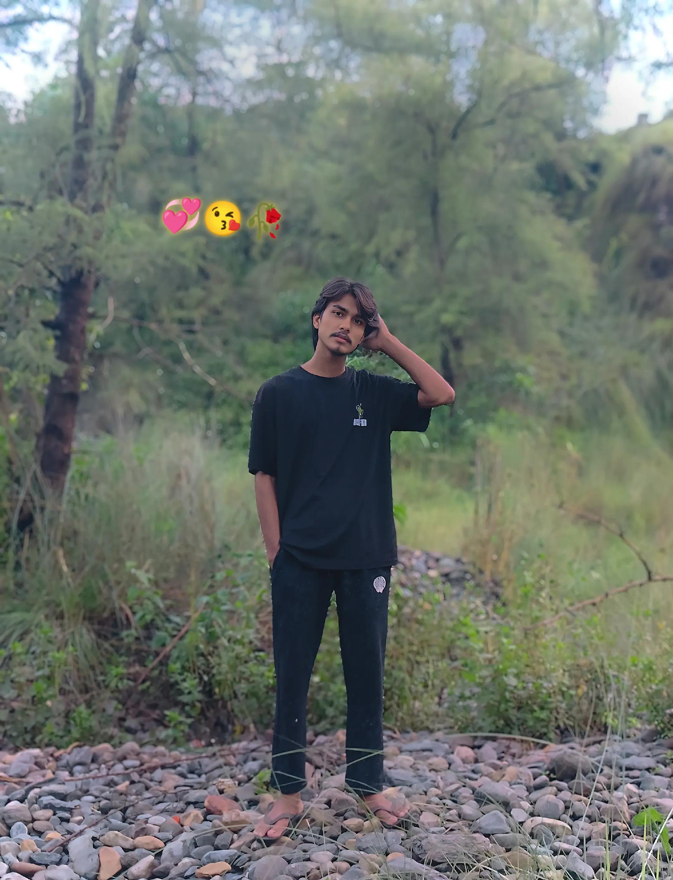@SIMPLE๐ฅทBOYโ