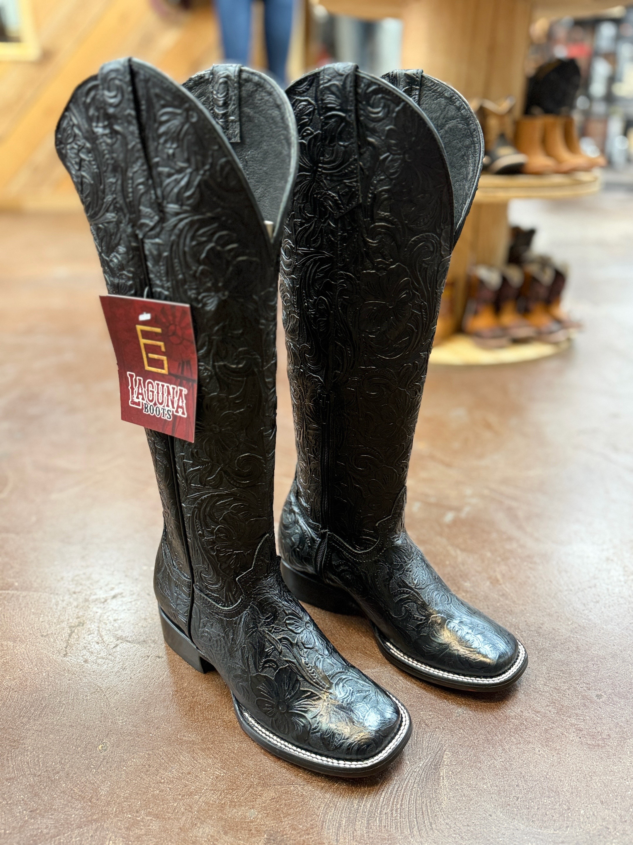 @La Laguna Western Wear