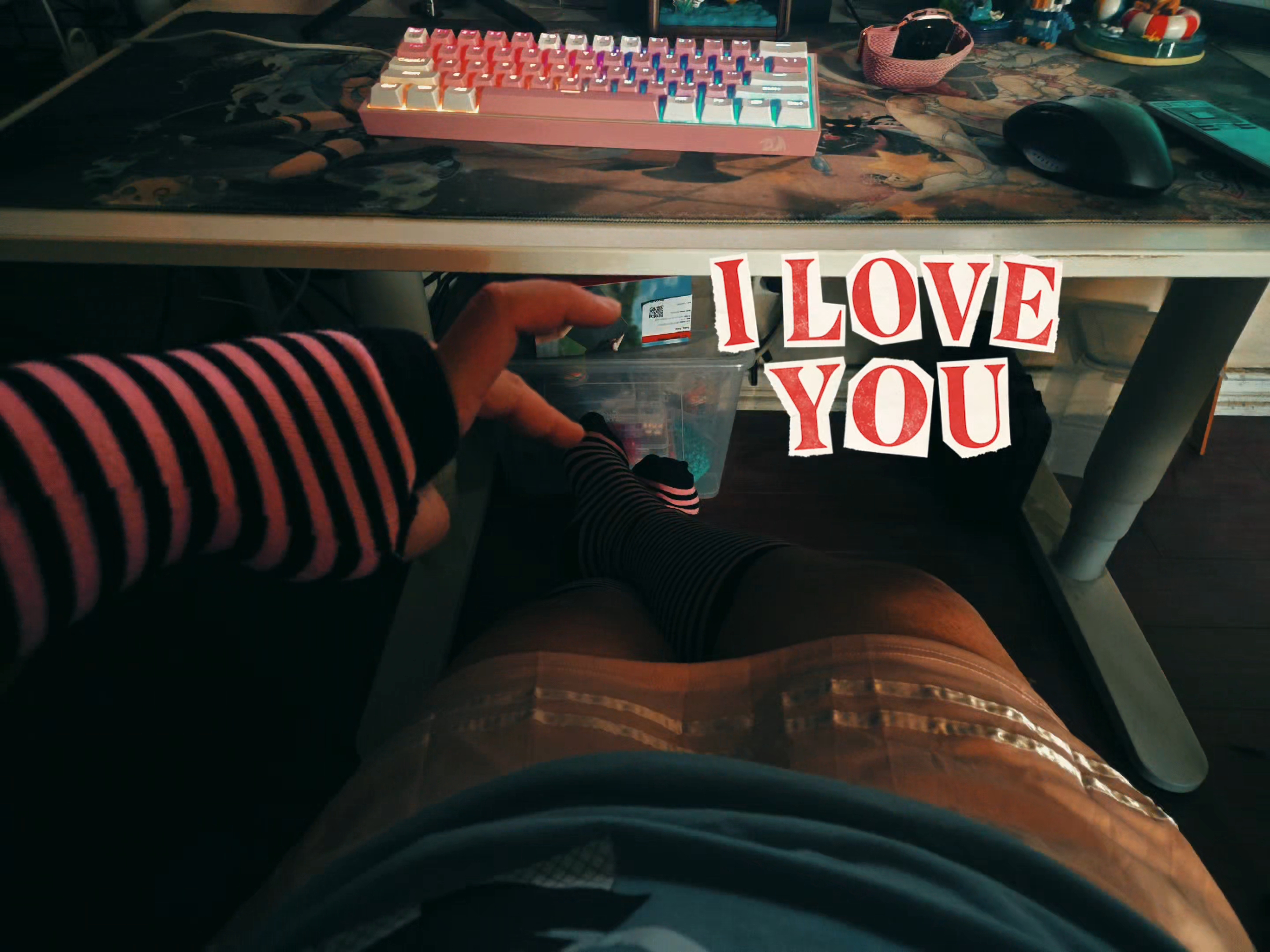 @Ero