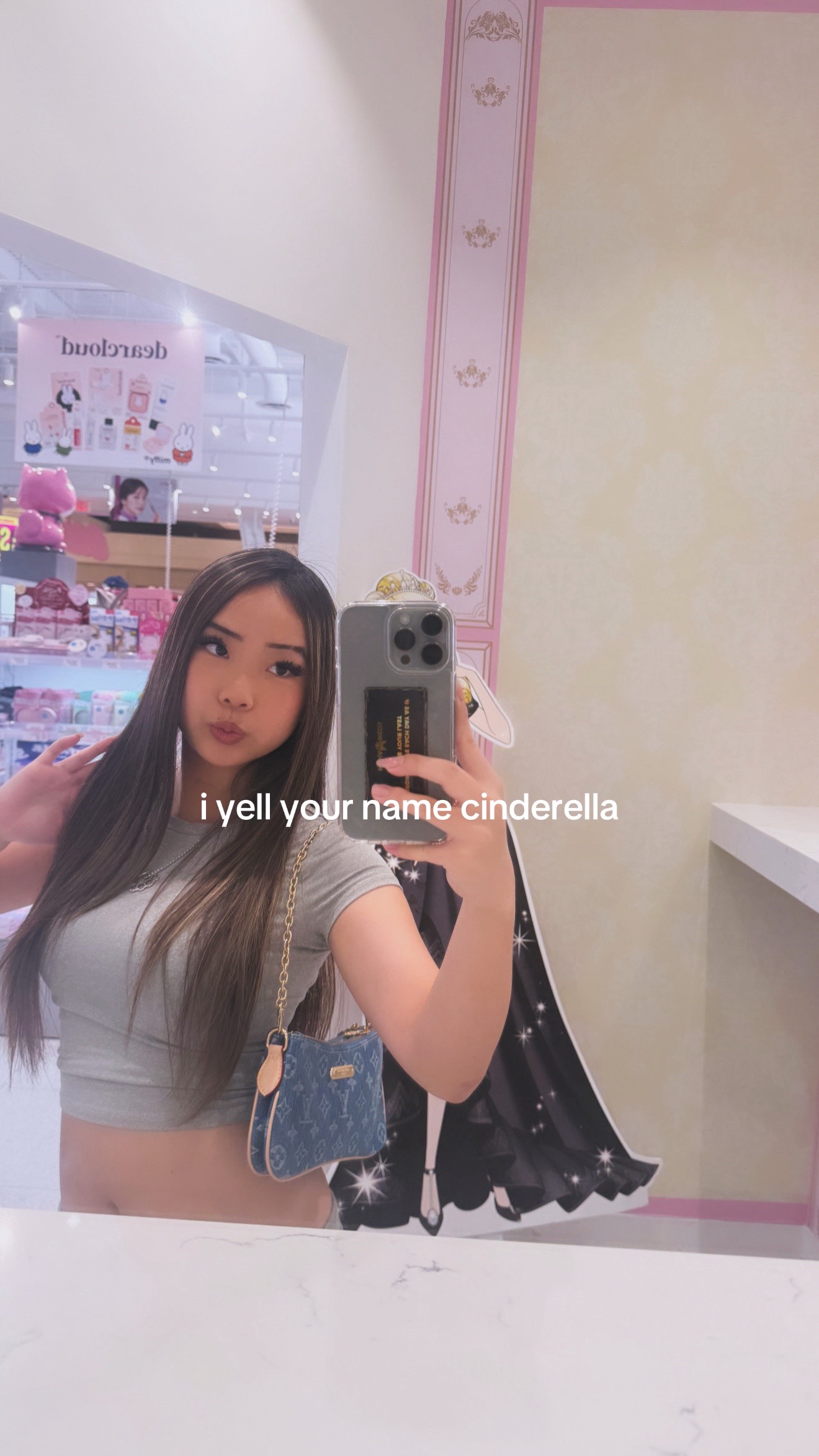 @evie