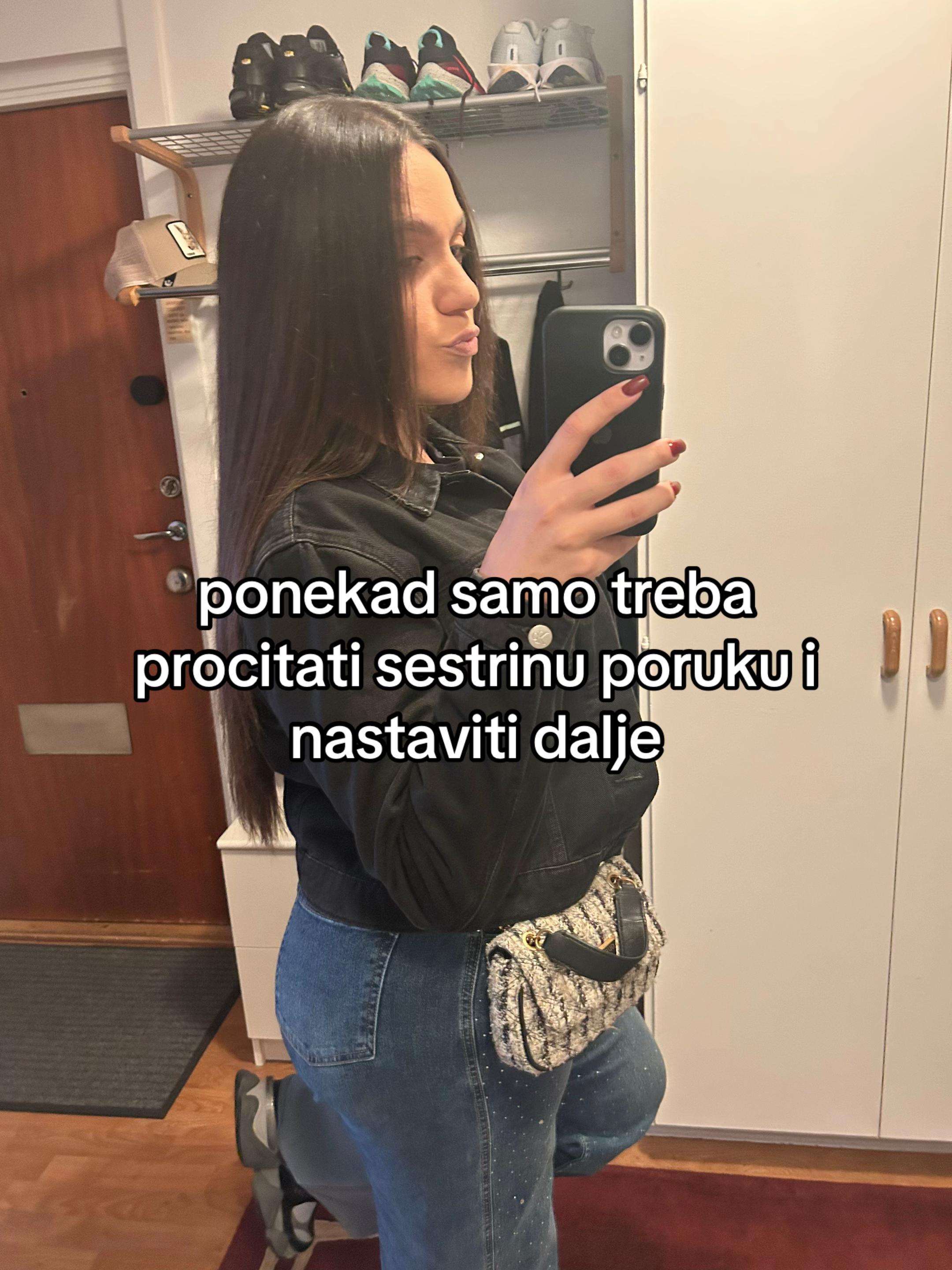 @𝔍