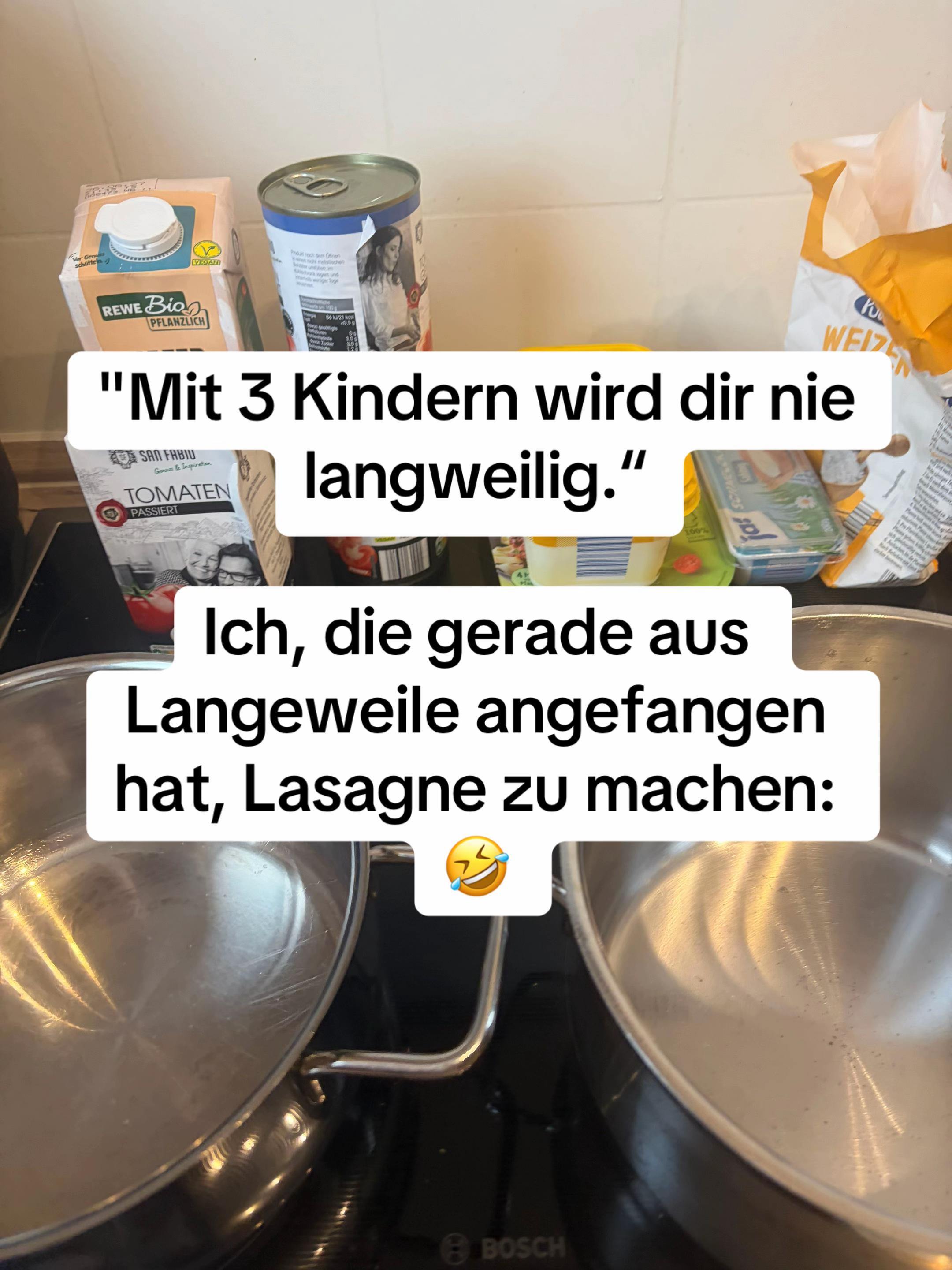 @Jana | Mama³ | UGC