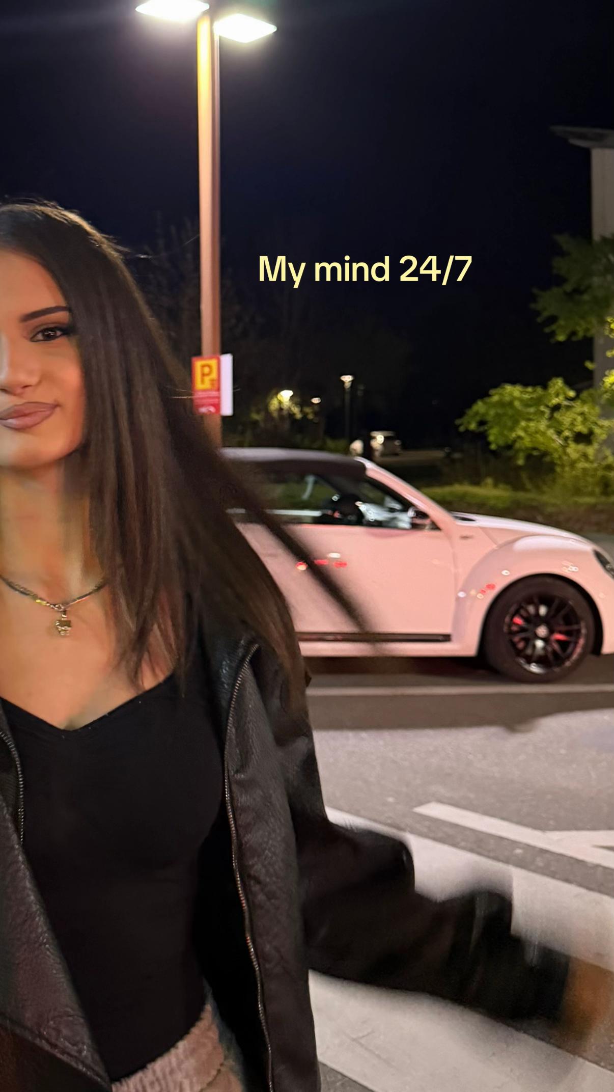 @𝓢