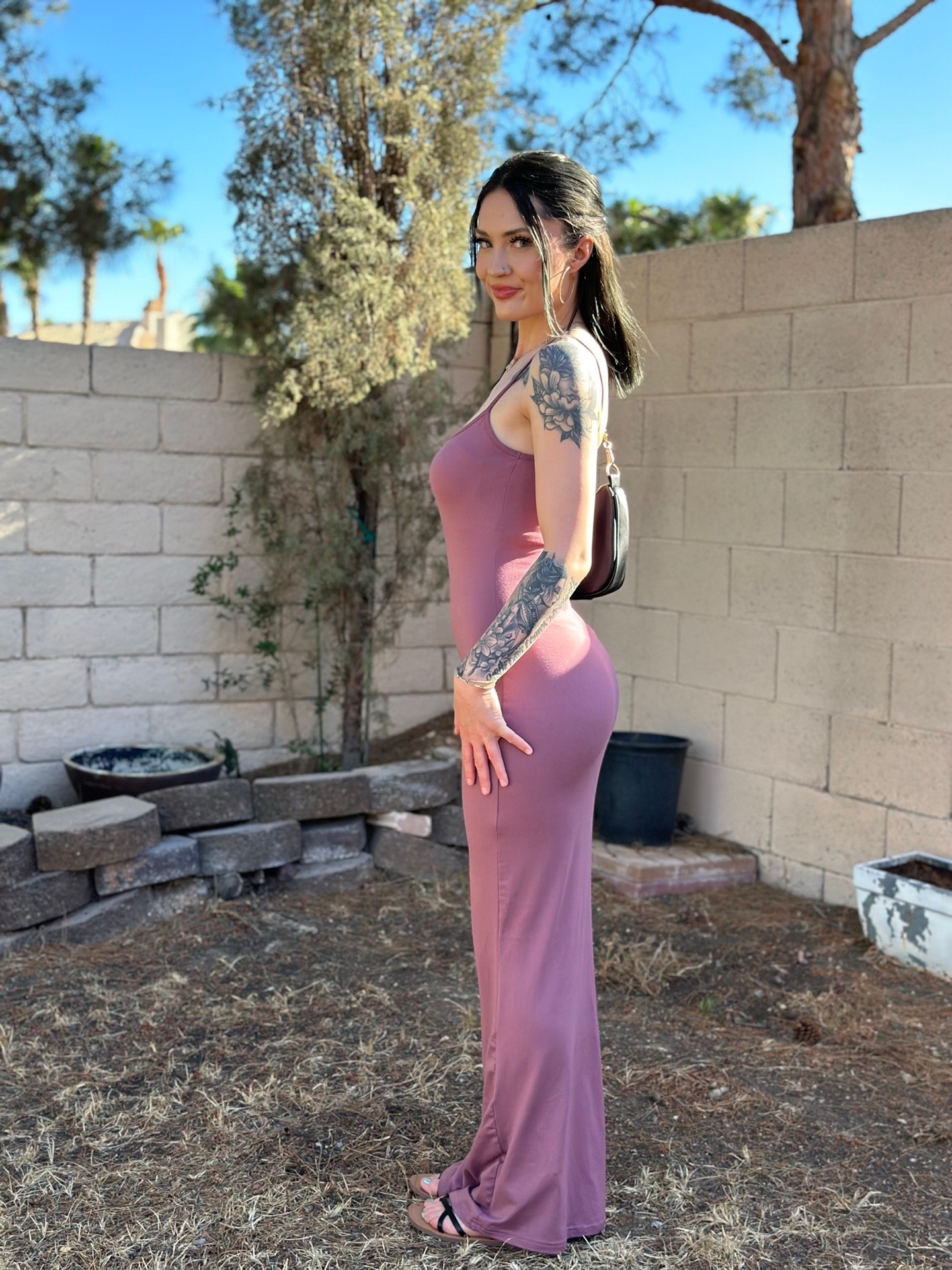 @iconicalivy