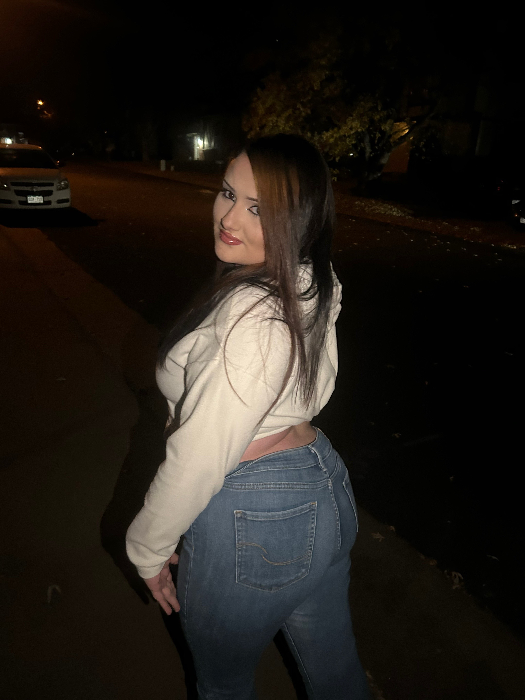 @Isabella