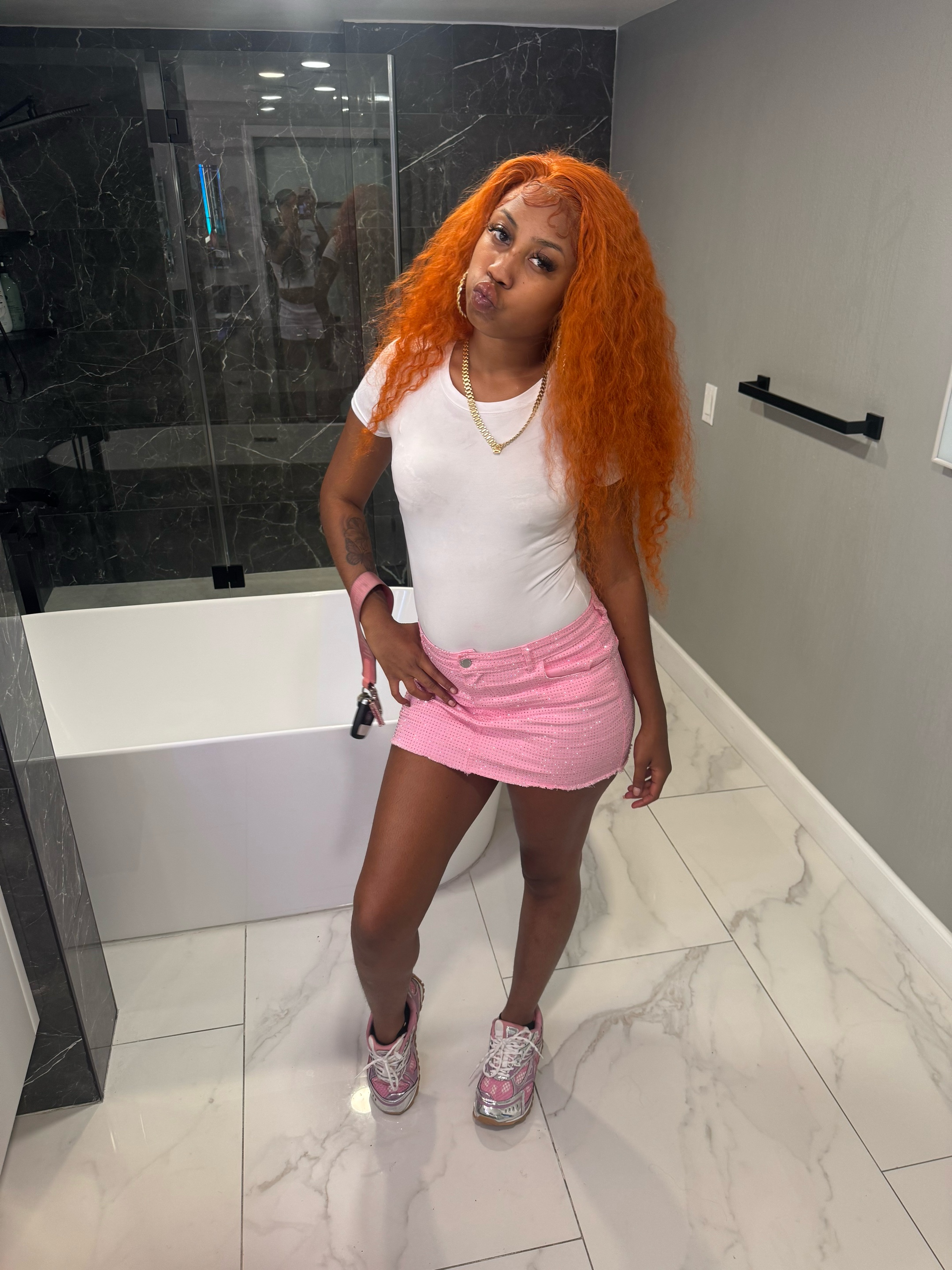 @rayneezy