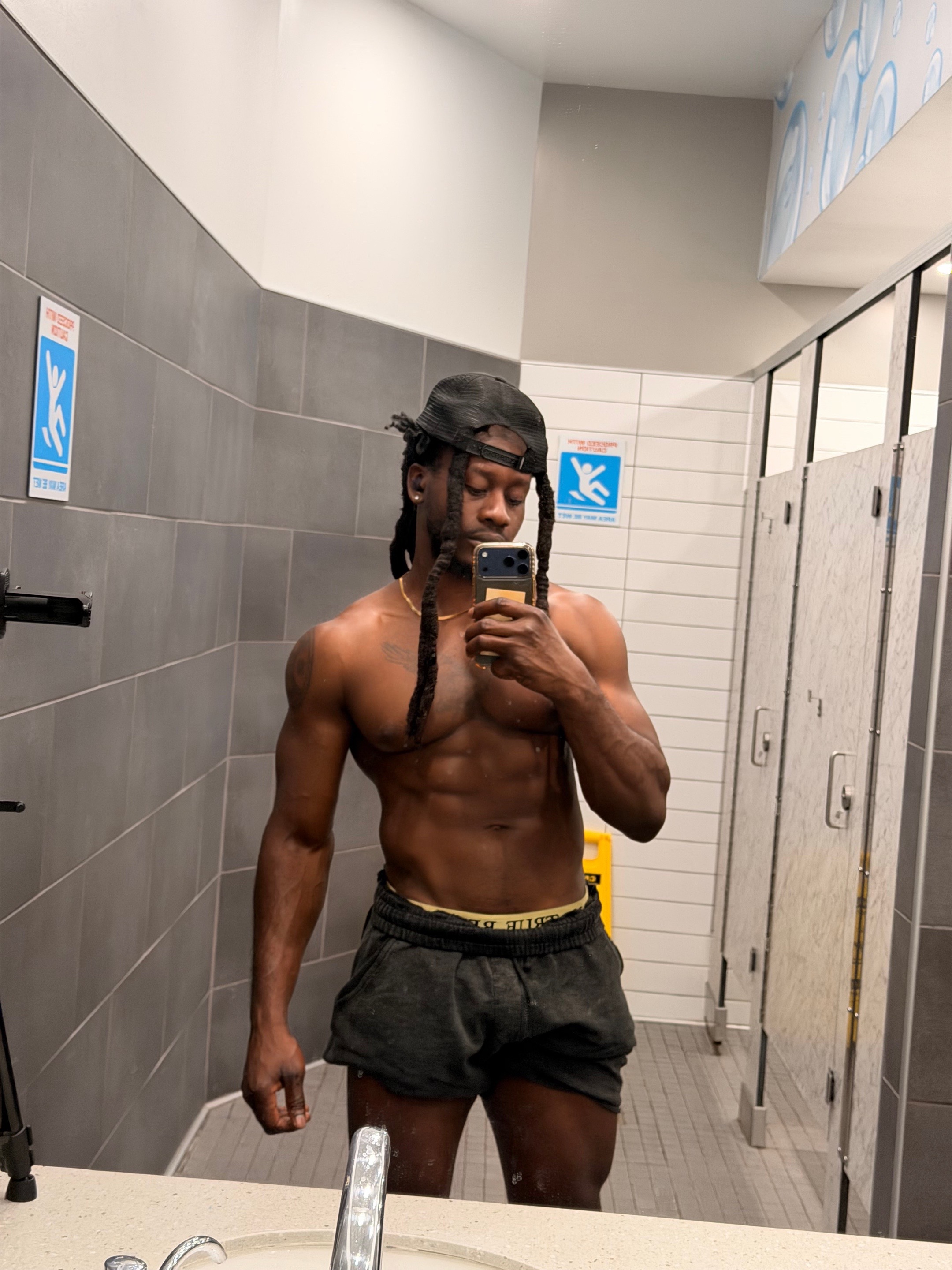 @Shredded_steve