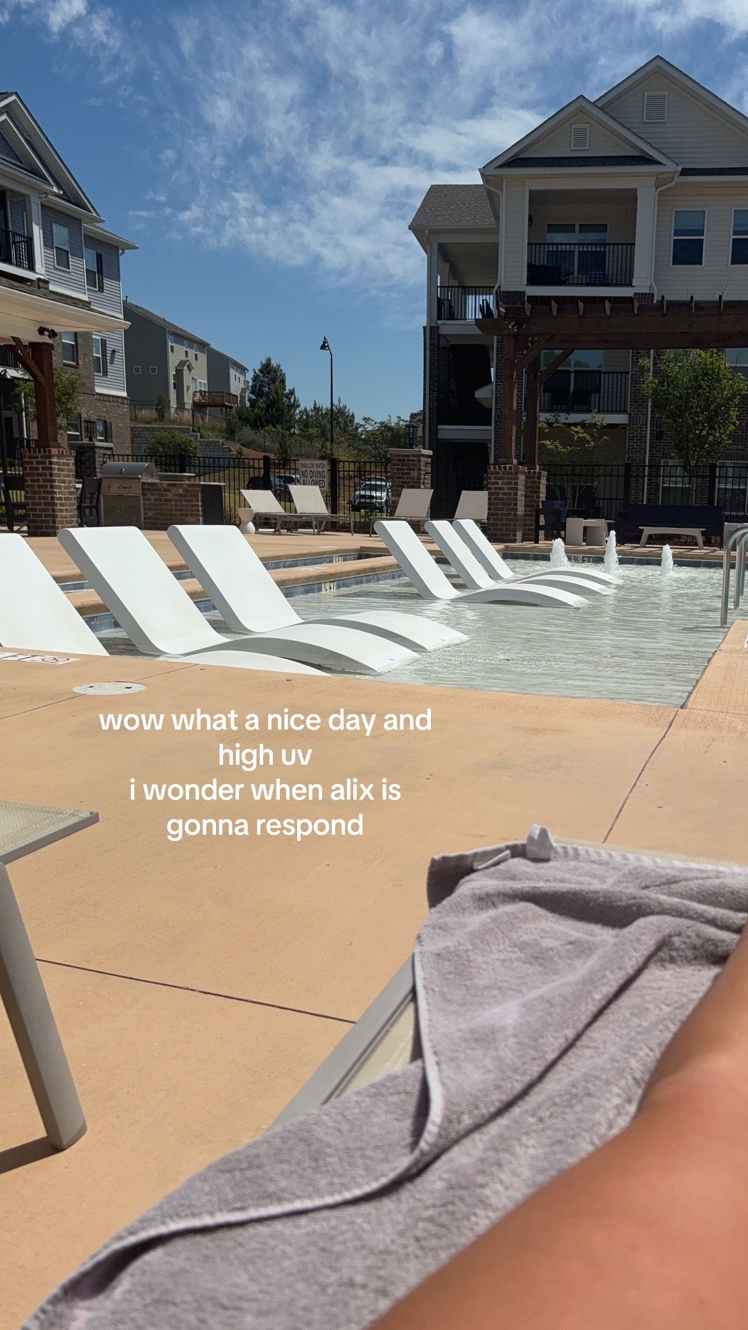 @aleeza._claire