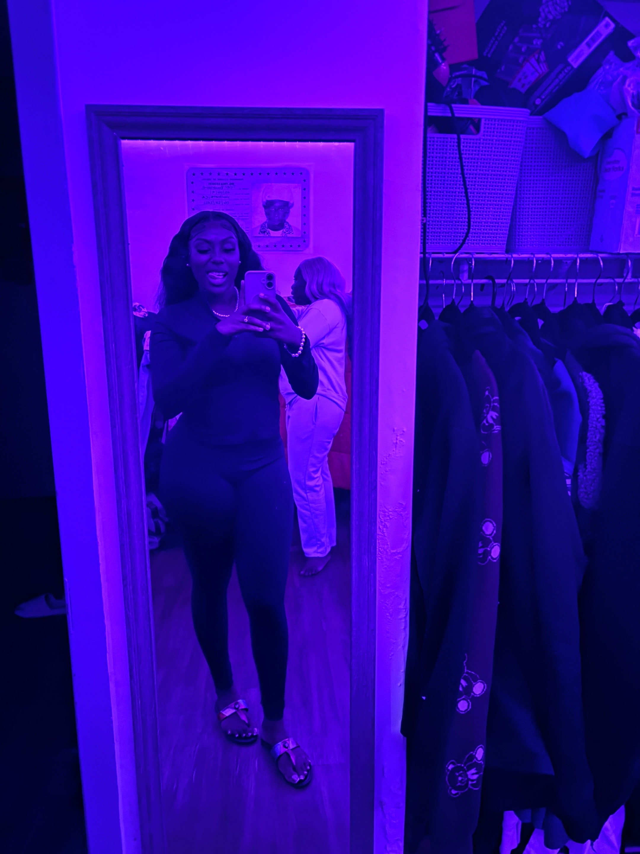 @KMonae🫧