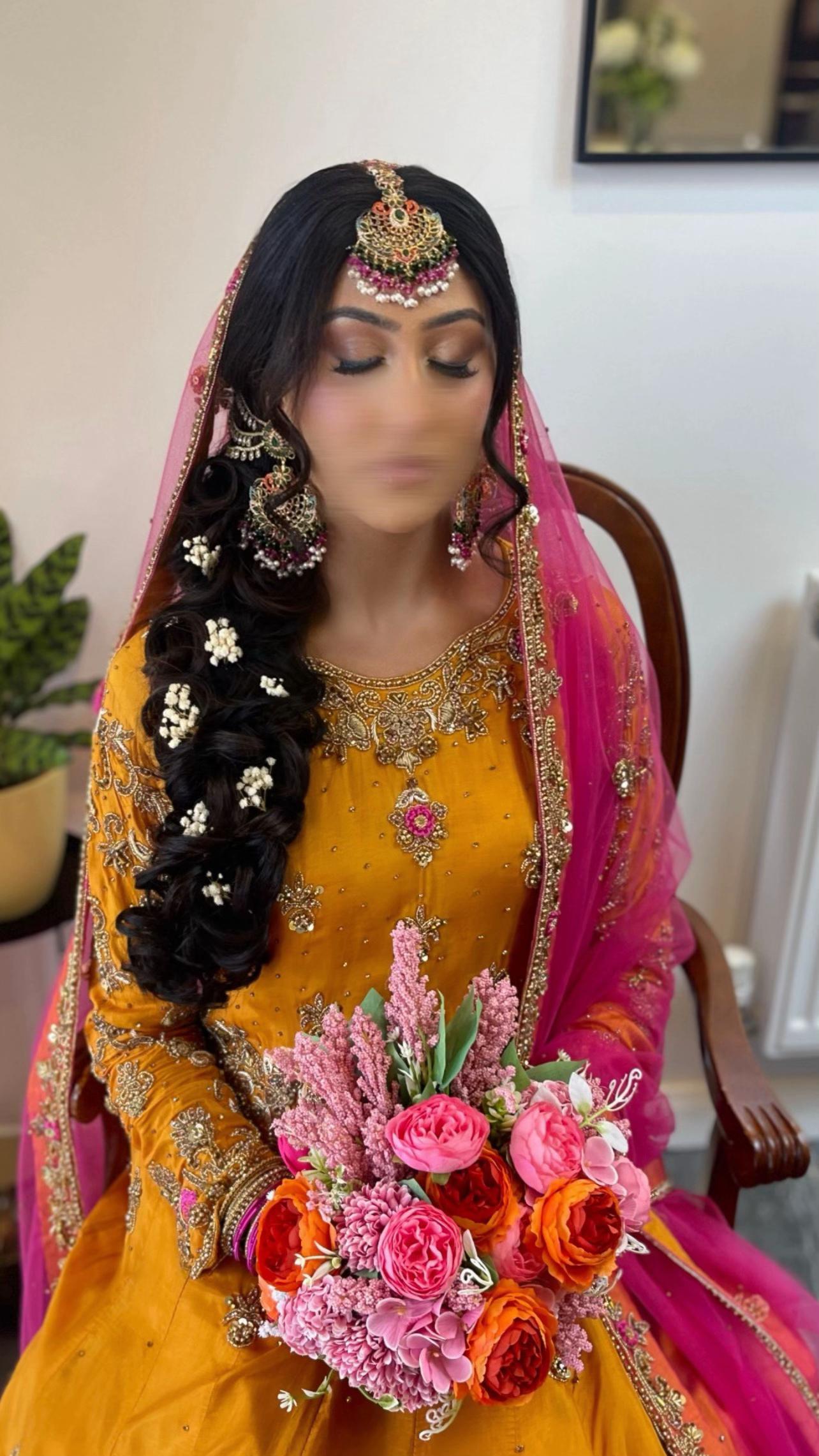 @HairBy.Eesha