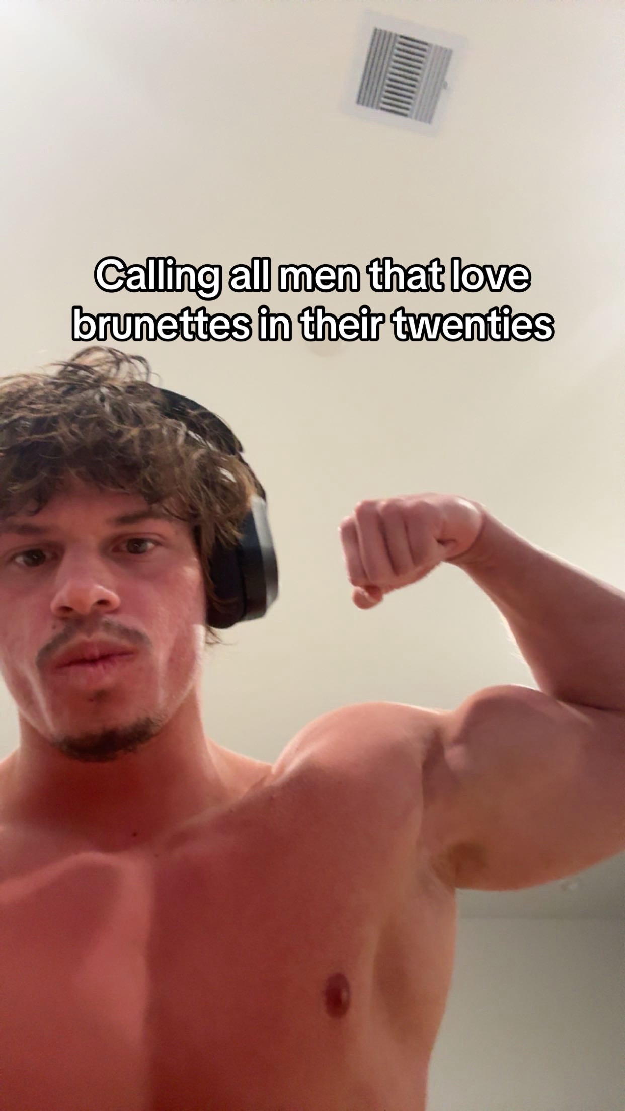 @jackedhiddencowboy