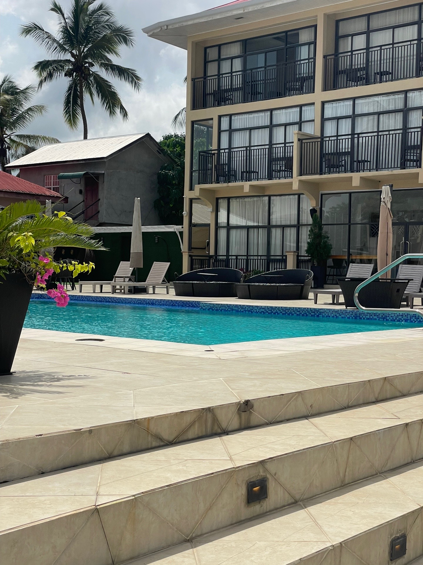 @Excellence Hotel