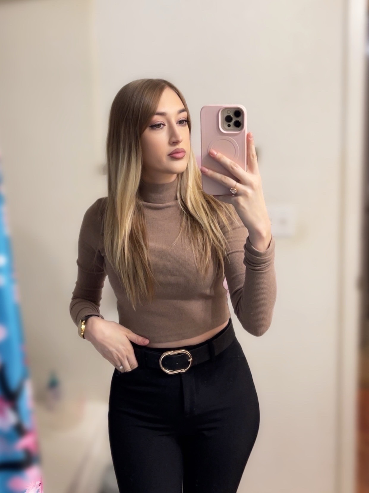 @vanesarii