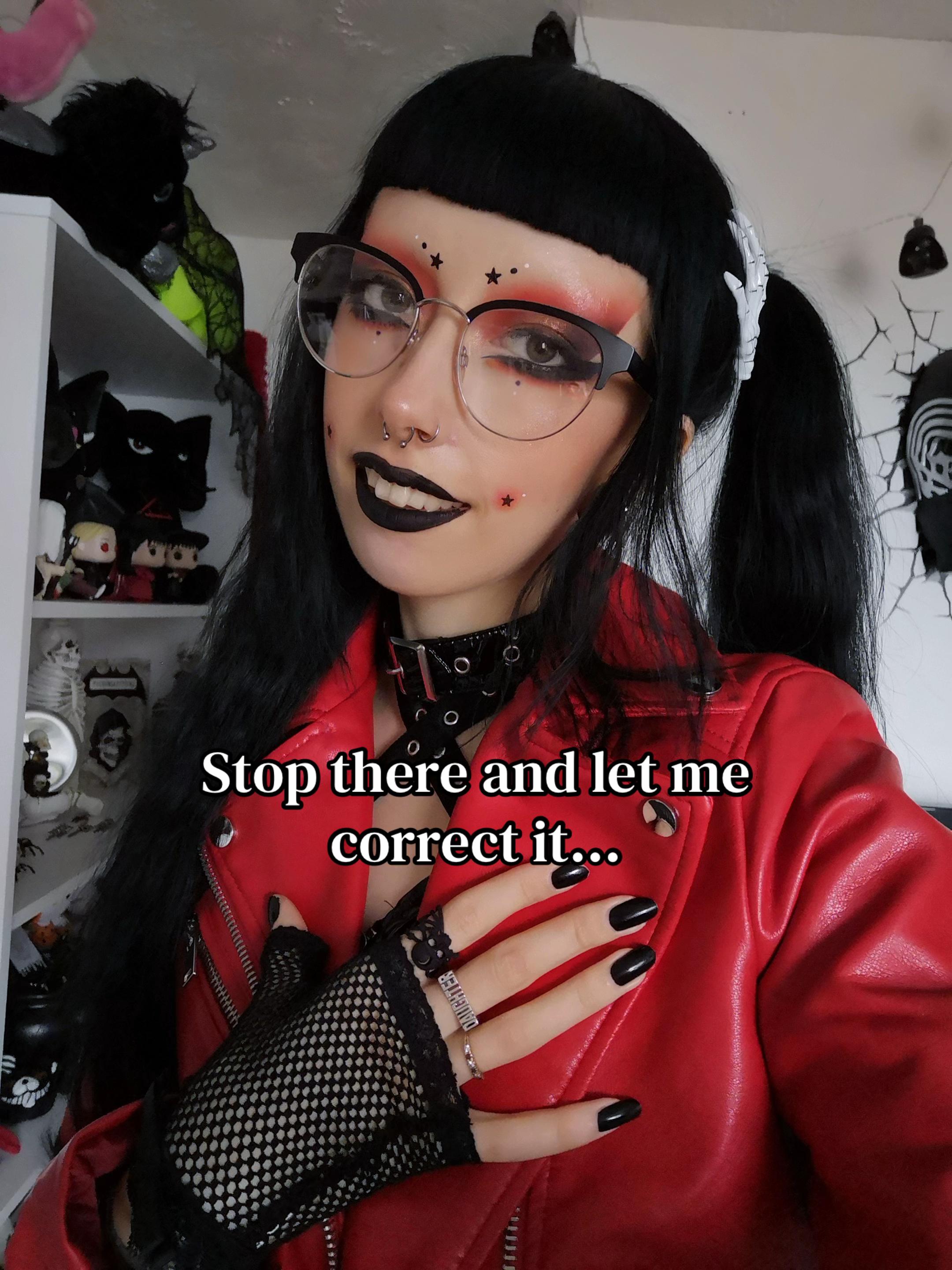 @𝕮𝖍𝖆𝖓𝖙𝖊𝖑𝖑𝖊