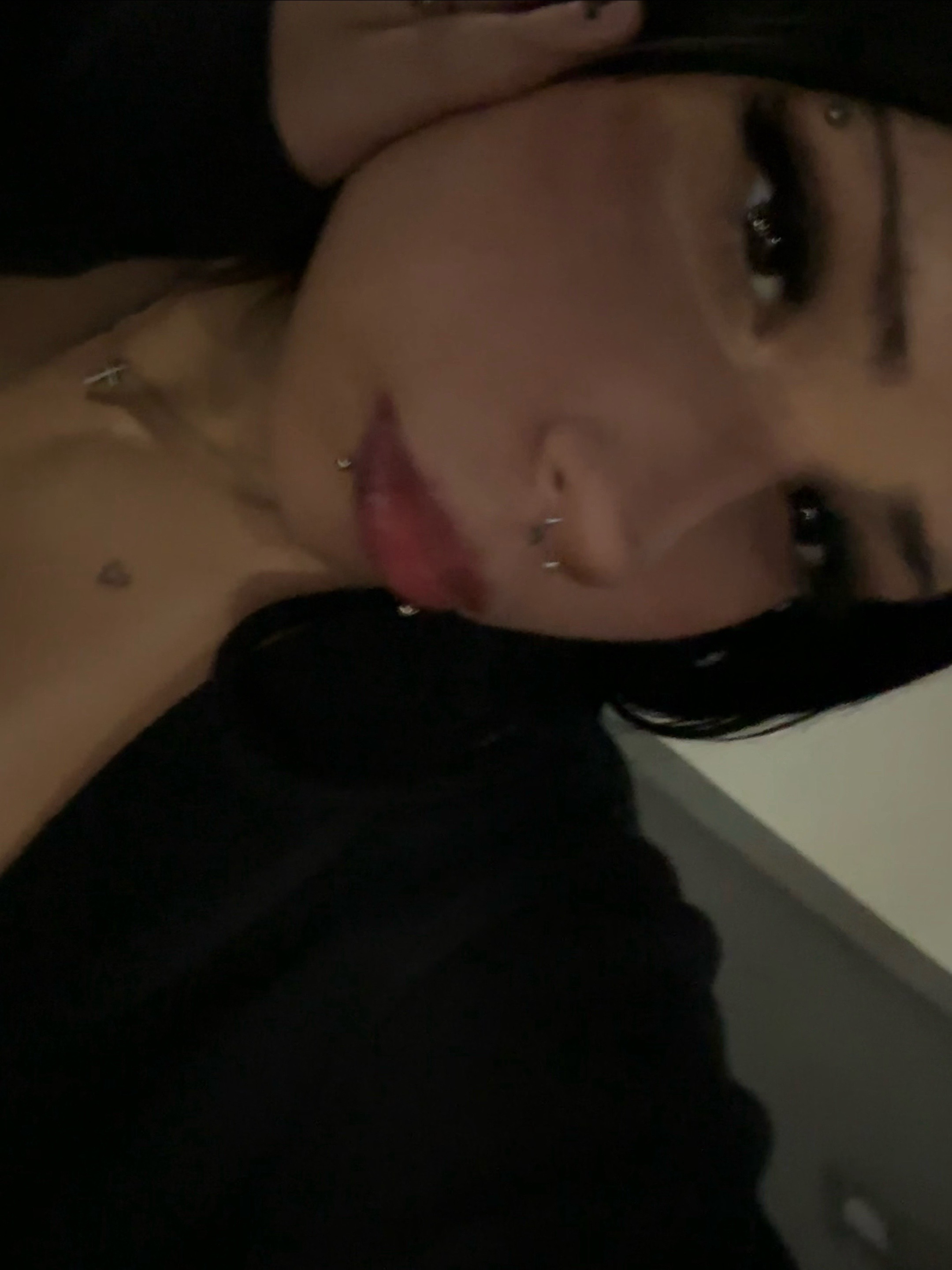 @🧛🏻