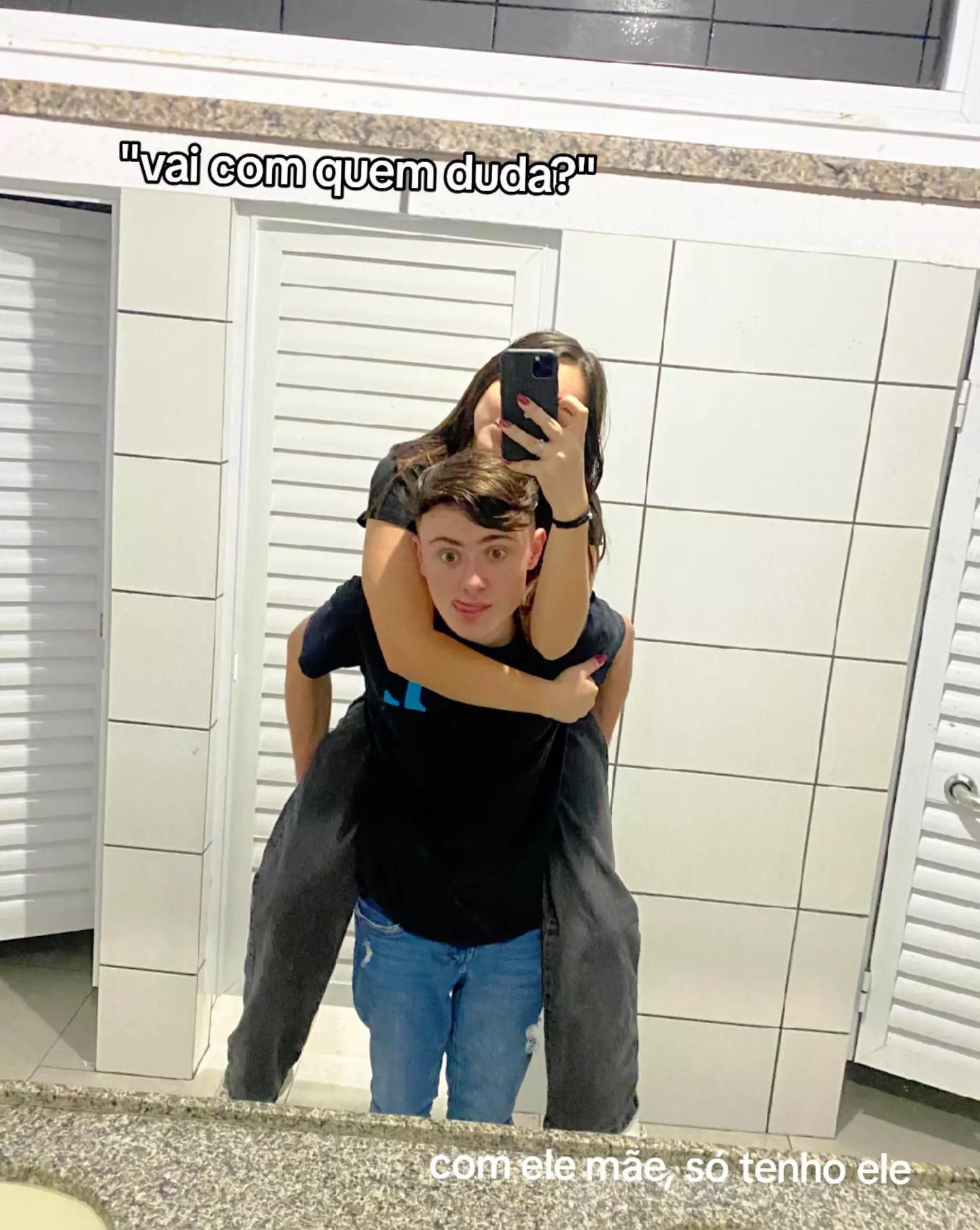 @Lívia 💕