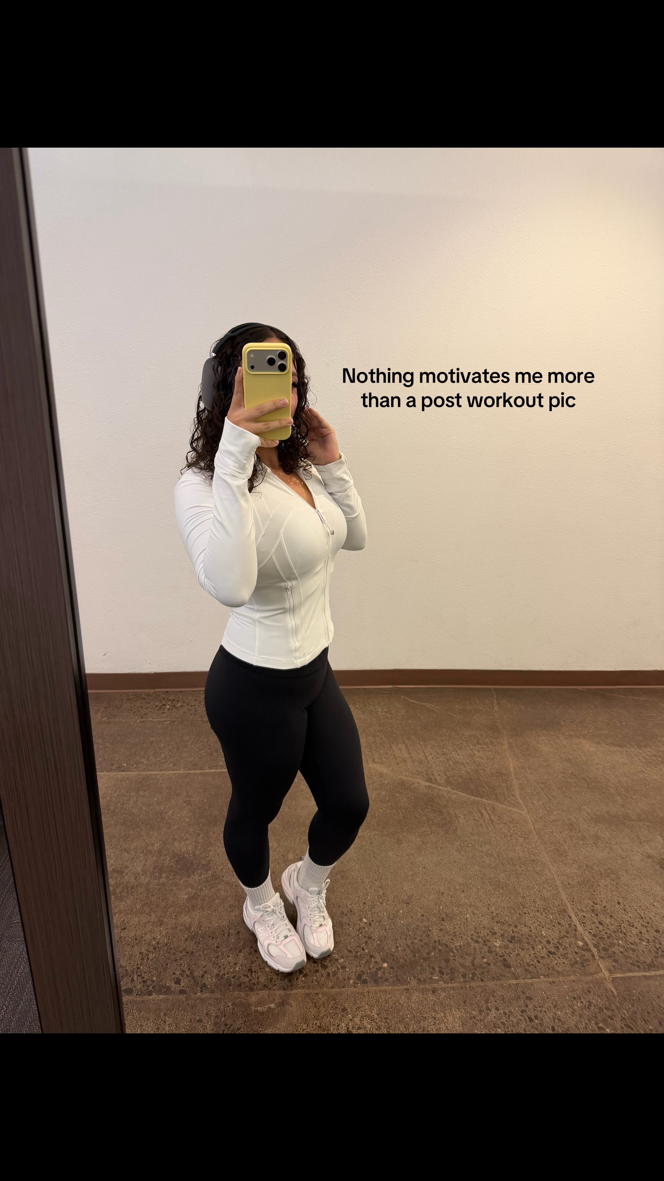 @Rhi🤍