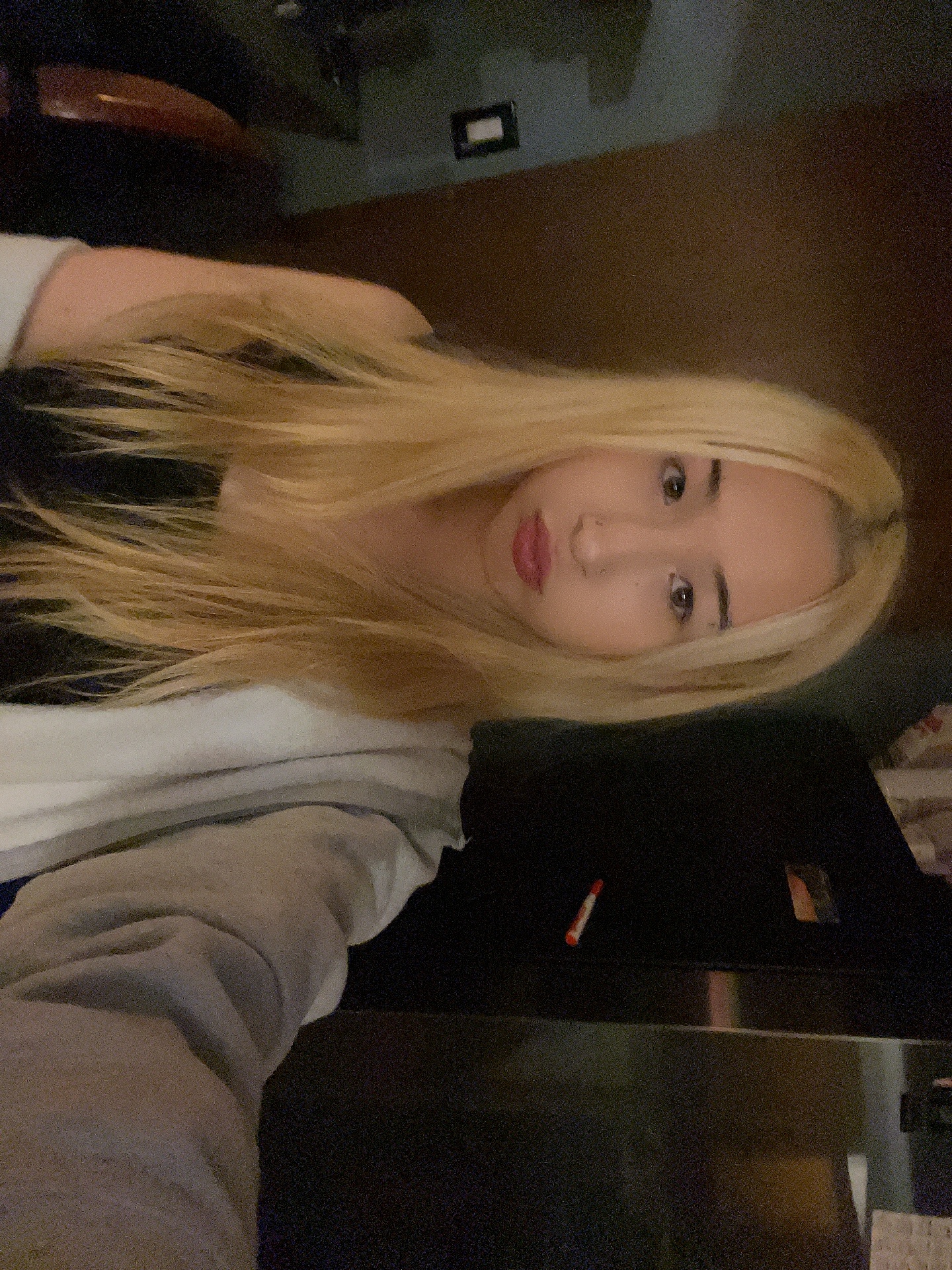 @hellookiko