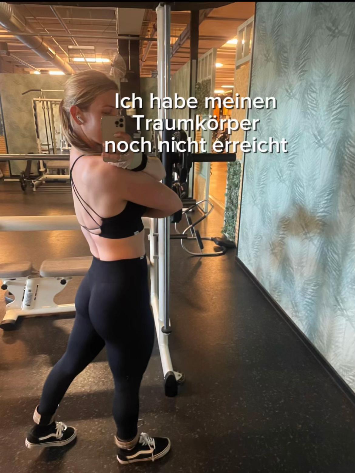 @Sarah 🍑🌱