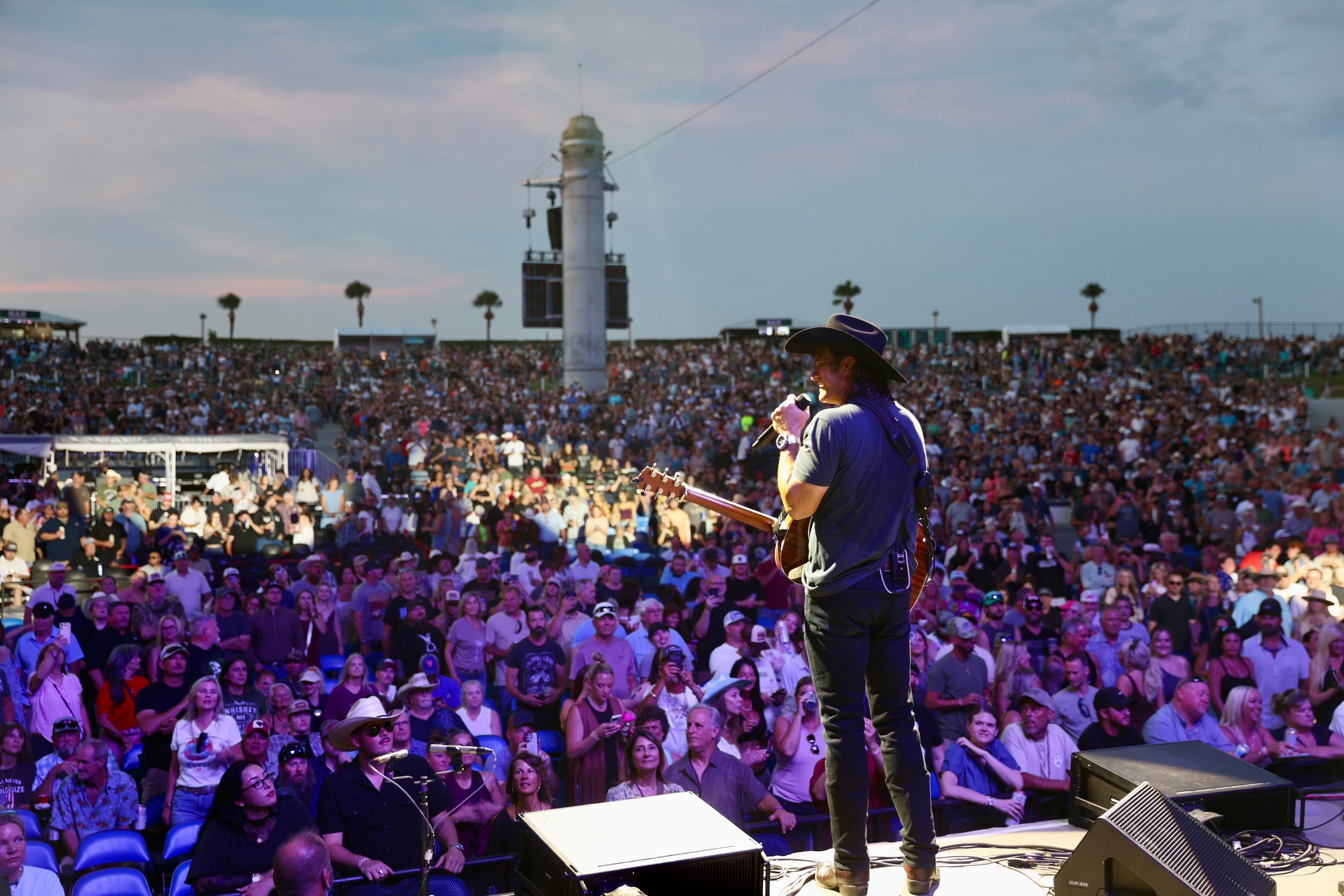 @Joe Nichols