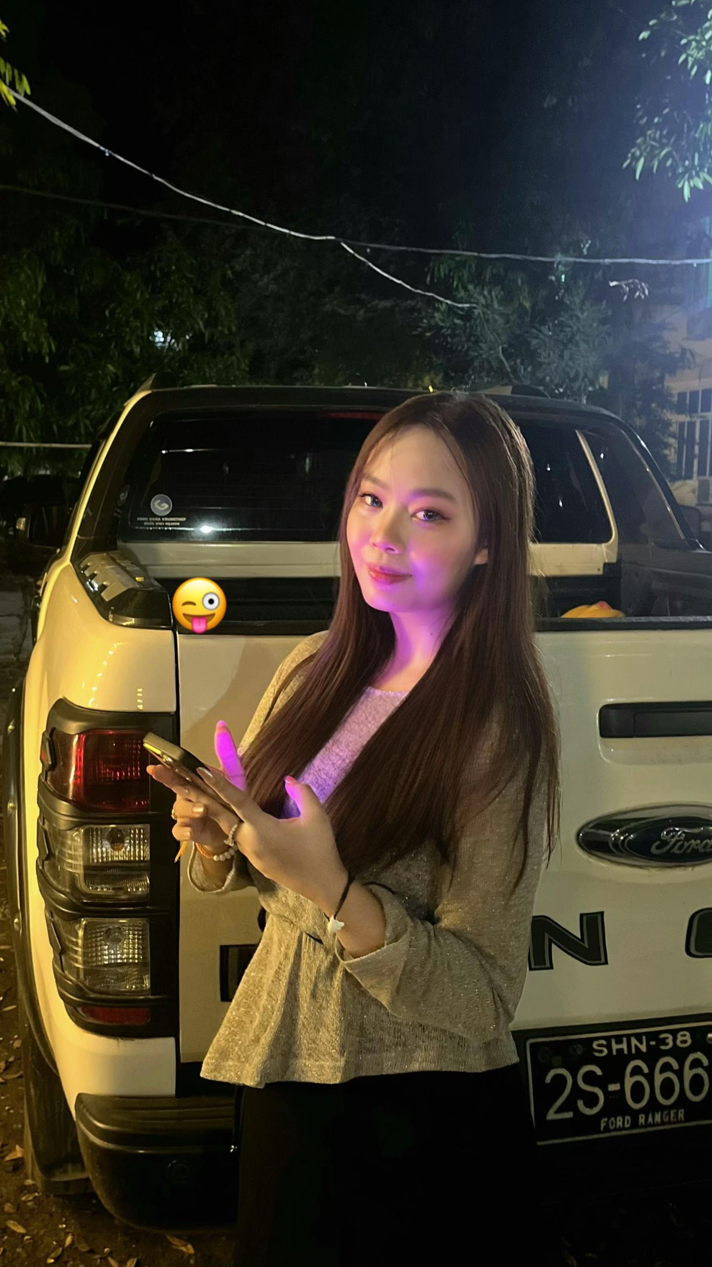 @Hmuee