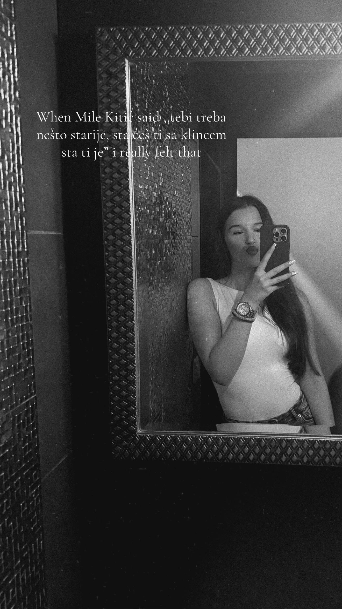 @𝒮𝒶𝓃𝒹𝓇𝒶