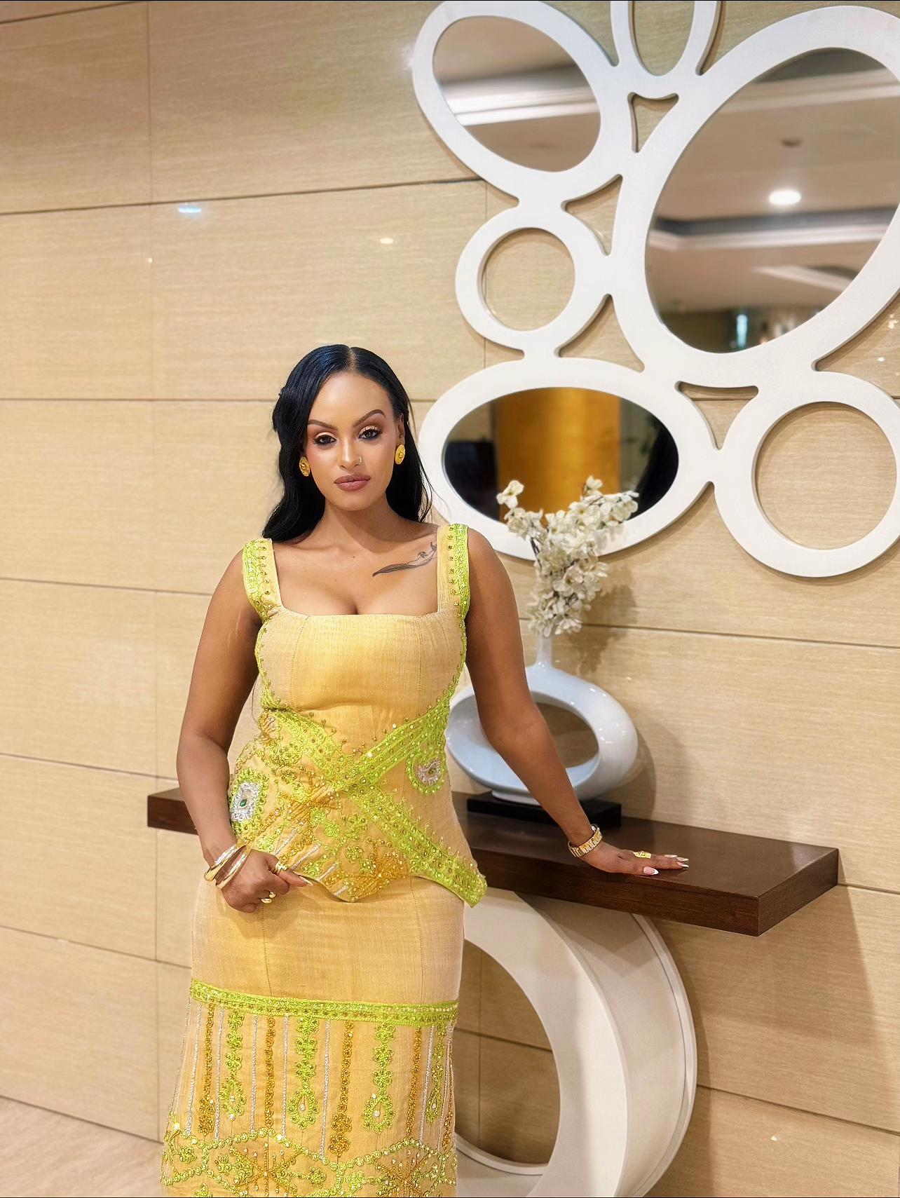 @Viviyan Amir 🇪🇷