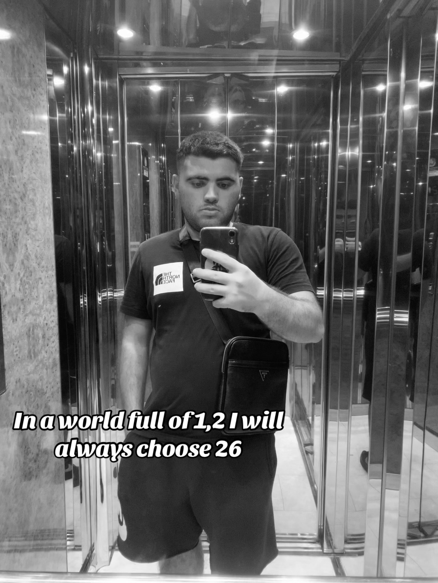 @chris_lavdaras