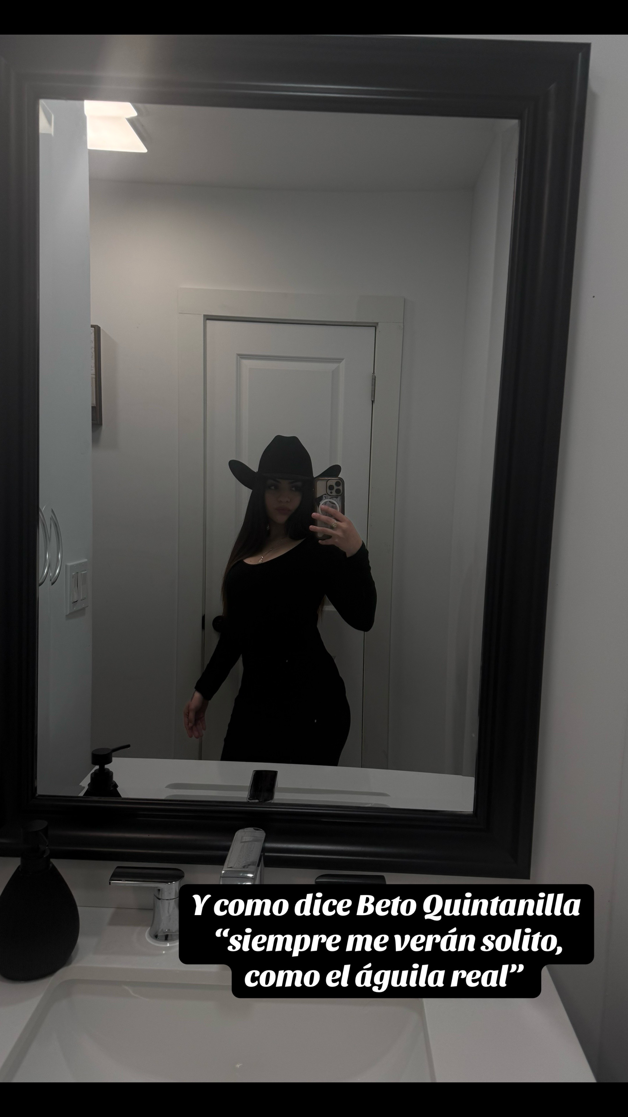 @_mendozaa_