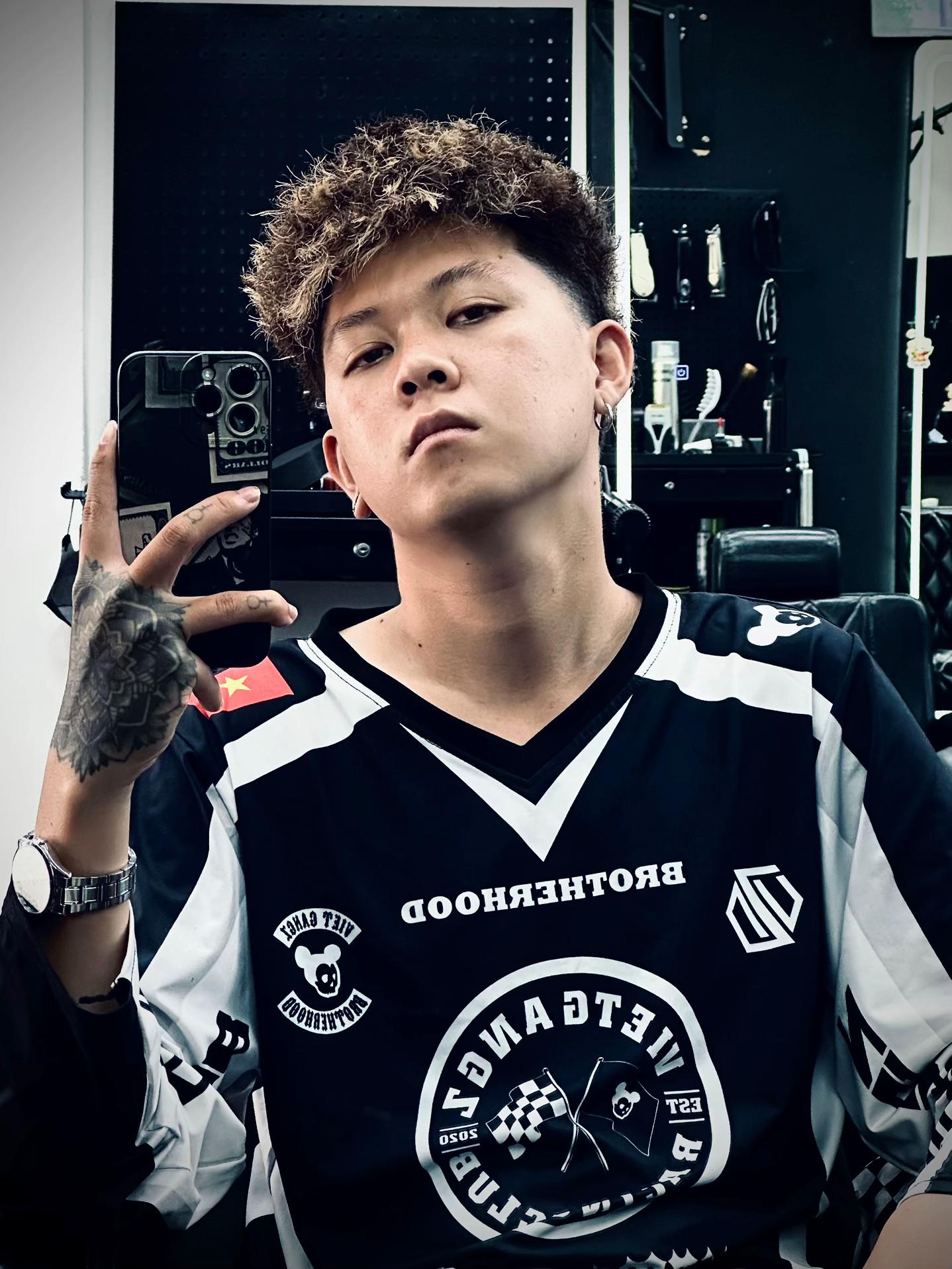 @Kurobarber