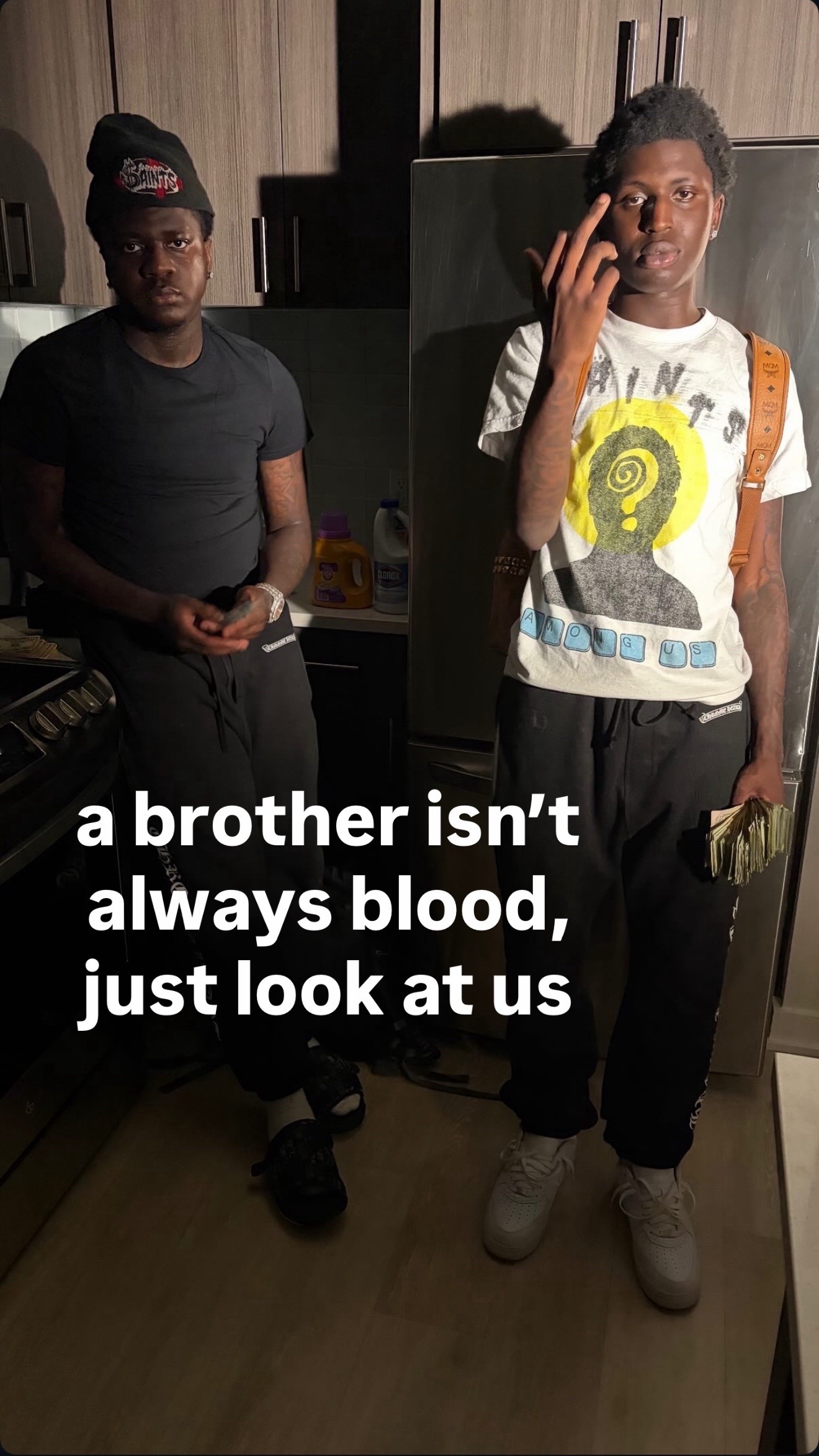 @️