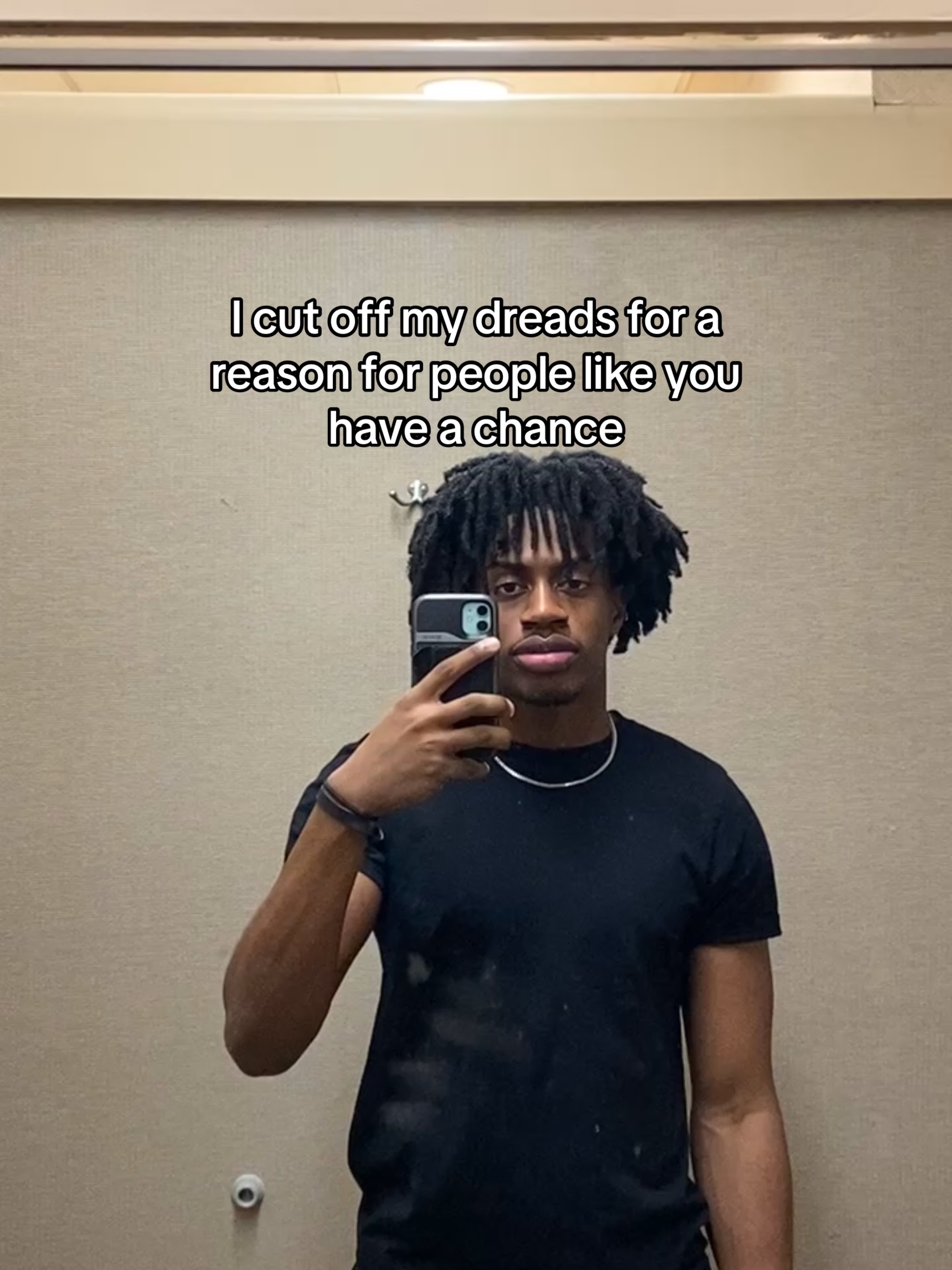 @Izzy🖤