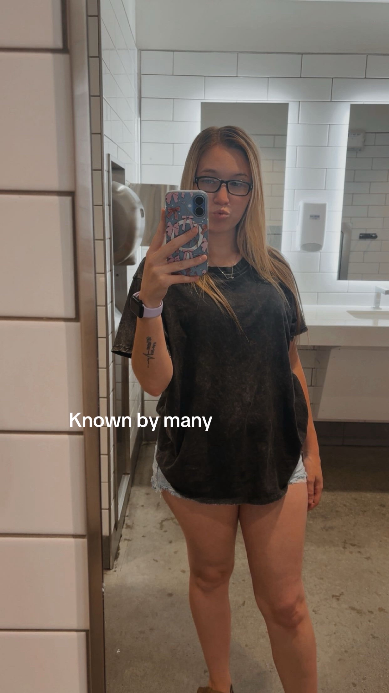@Kristina Danyel🦋