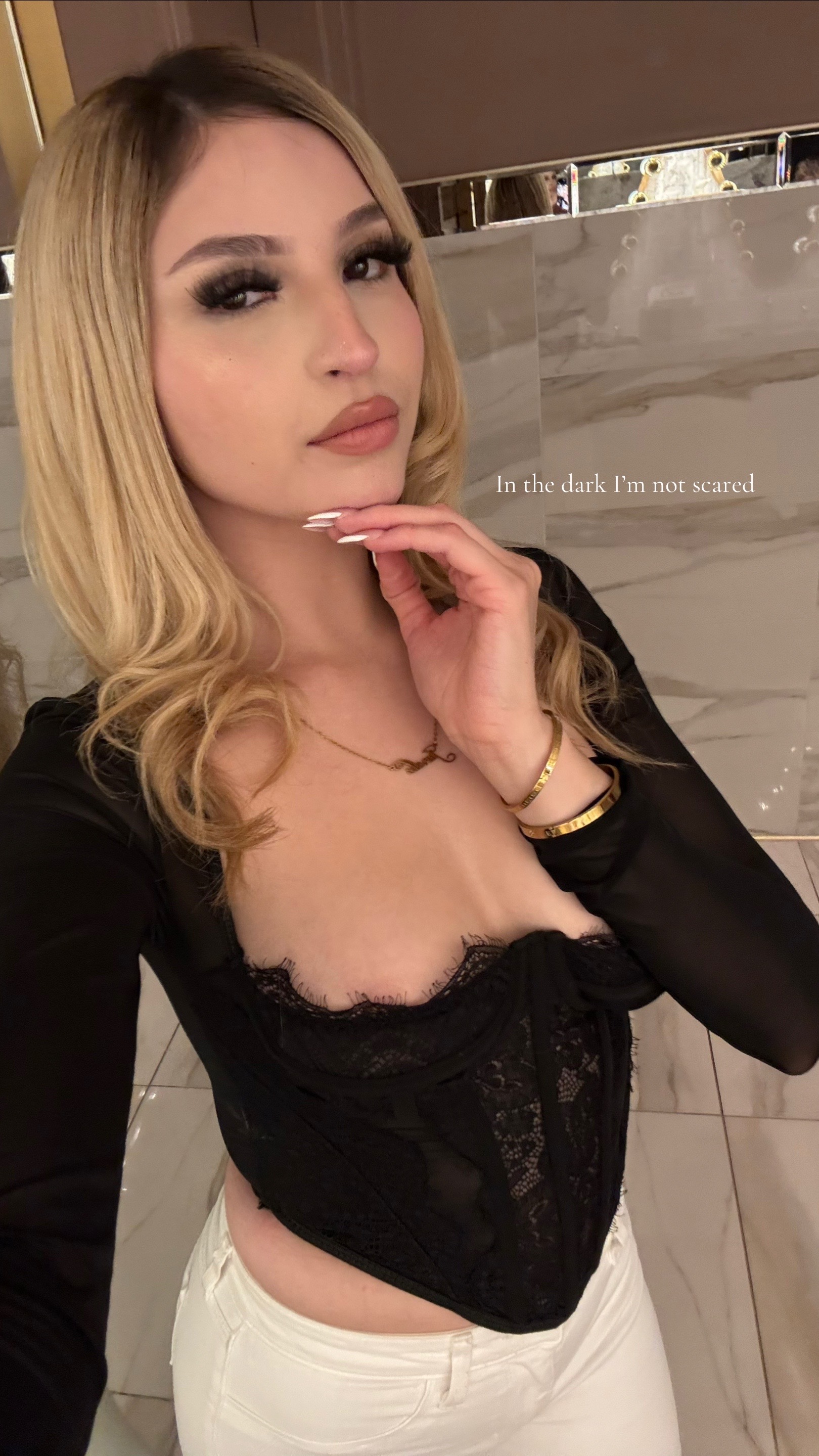 @JanelleyBee