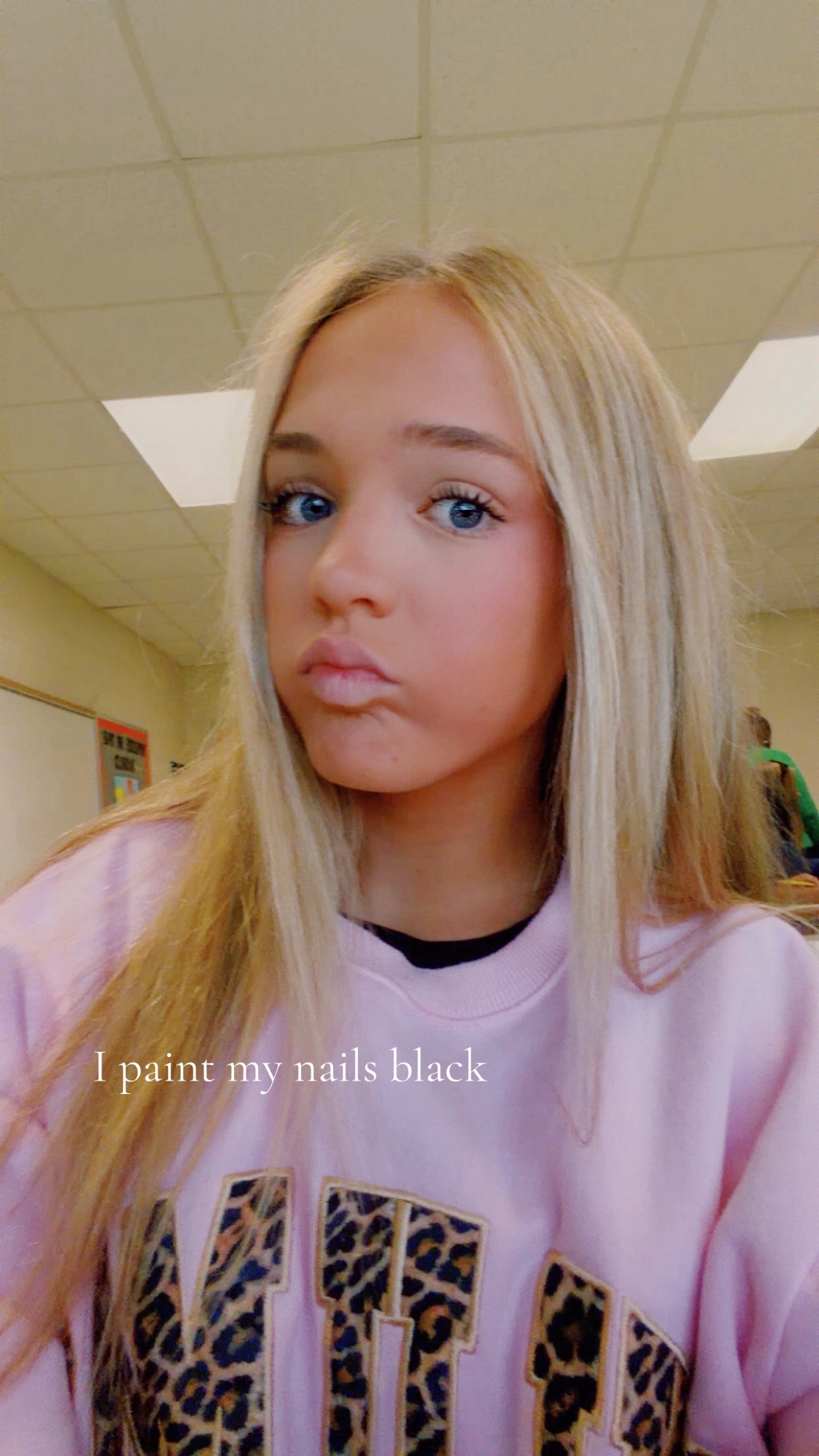 @𝓔𝓵𝓸𝓾𝓲𝓼𝓮 𝓼𝓹𝓪𝓶💸