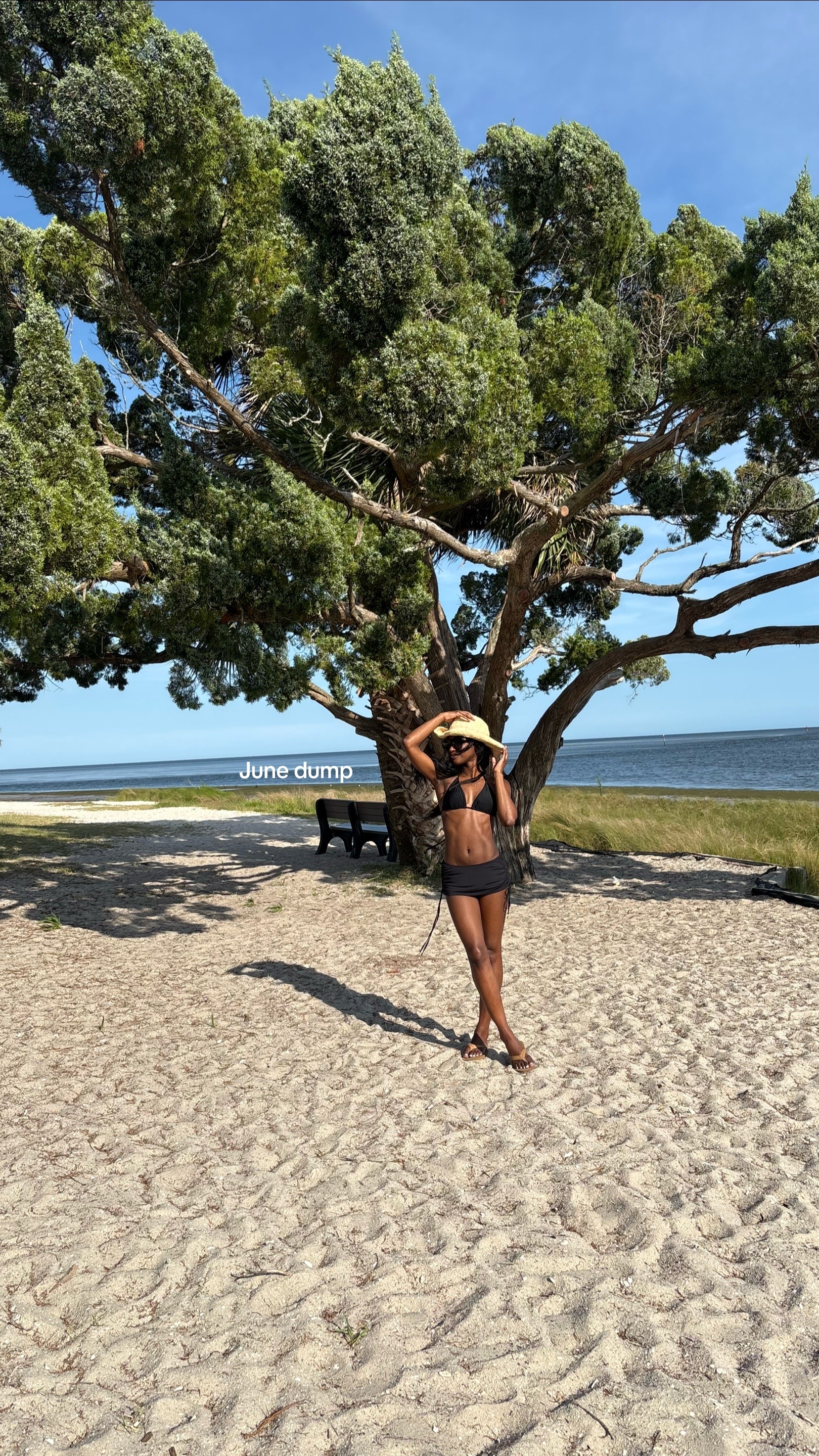 @NiyaNextDoor