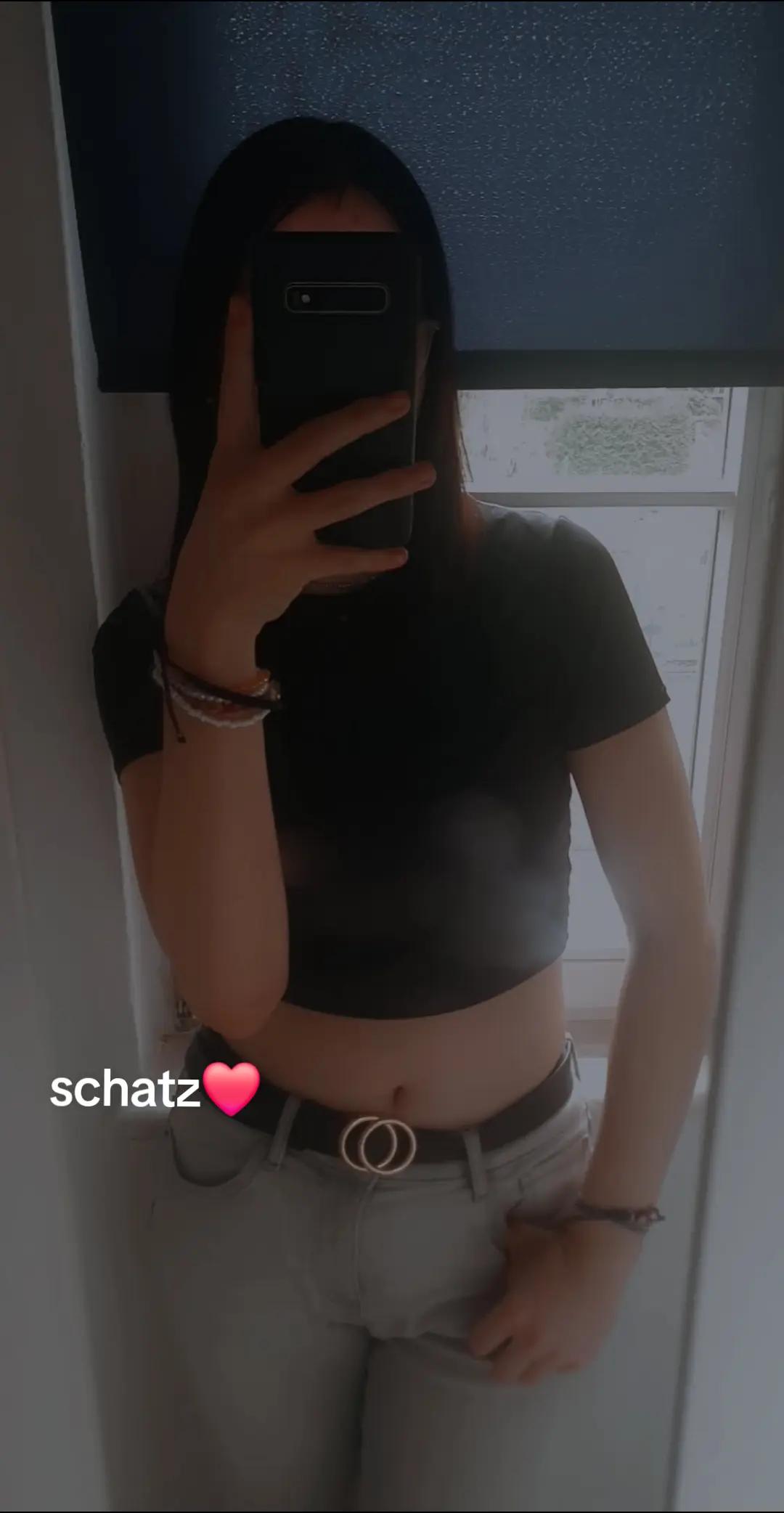 @y0urfavkimi_ brb