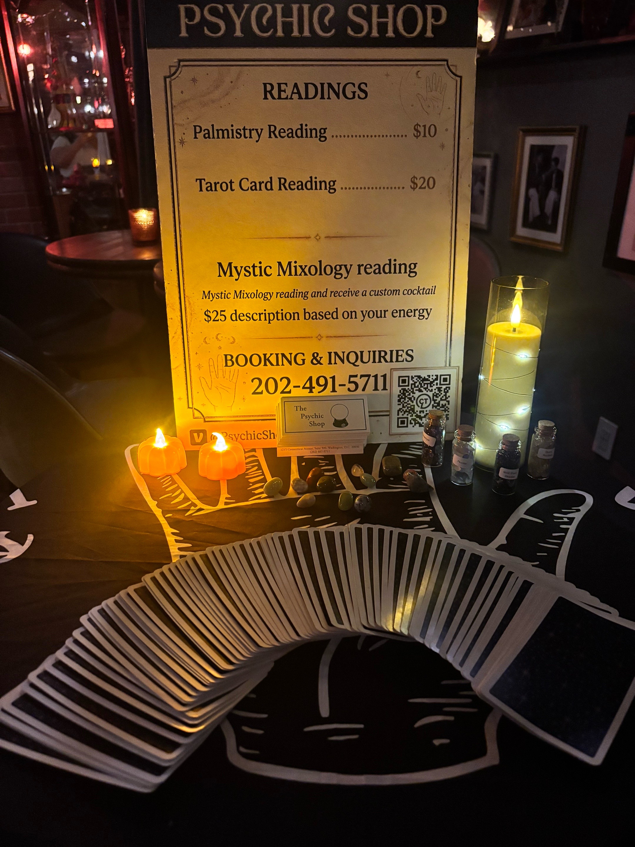 @psychictracydc